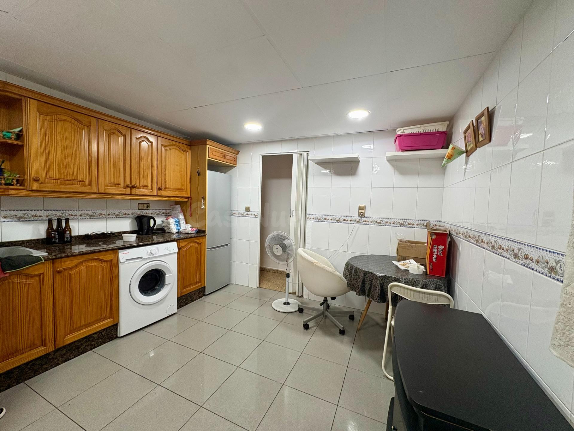 Amplio y acogedor piso en Silla, SIN ASCENSOR  por €135.000 - foto 3