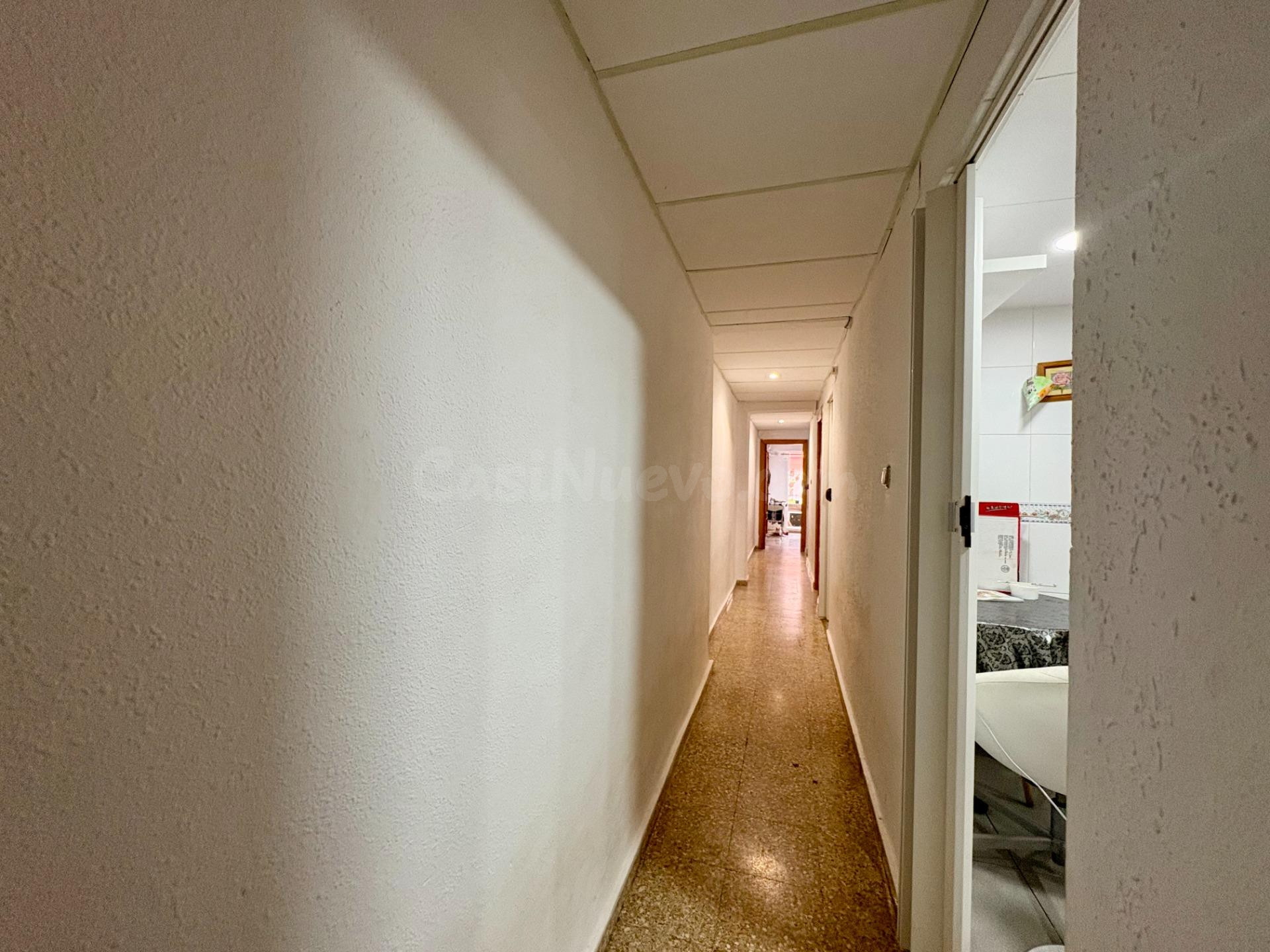 Amplio y acogedor piso en Silla, SIN ASCENSOR  por €135.000 - foto 5