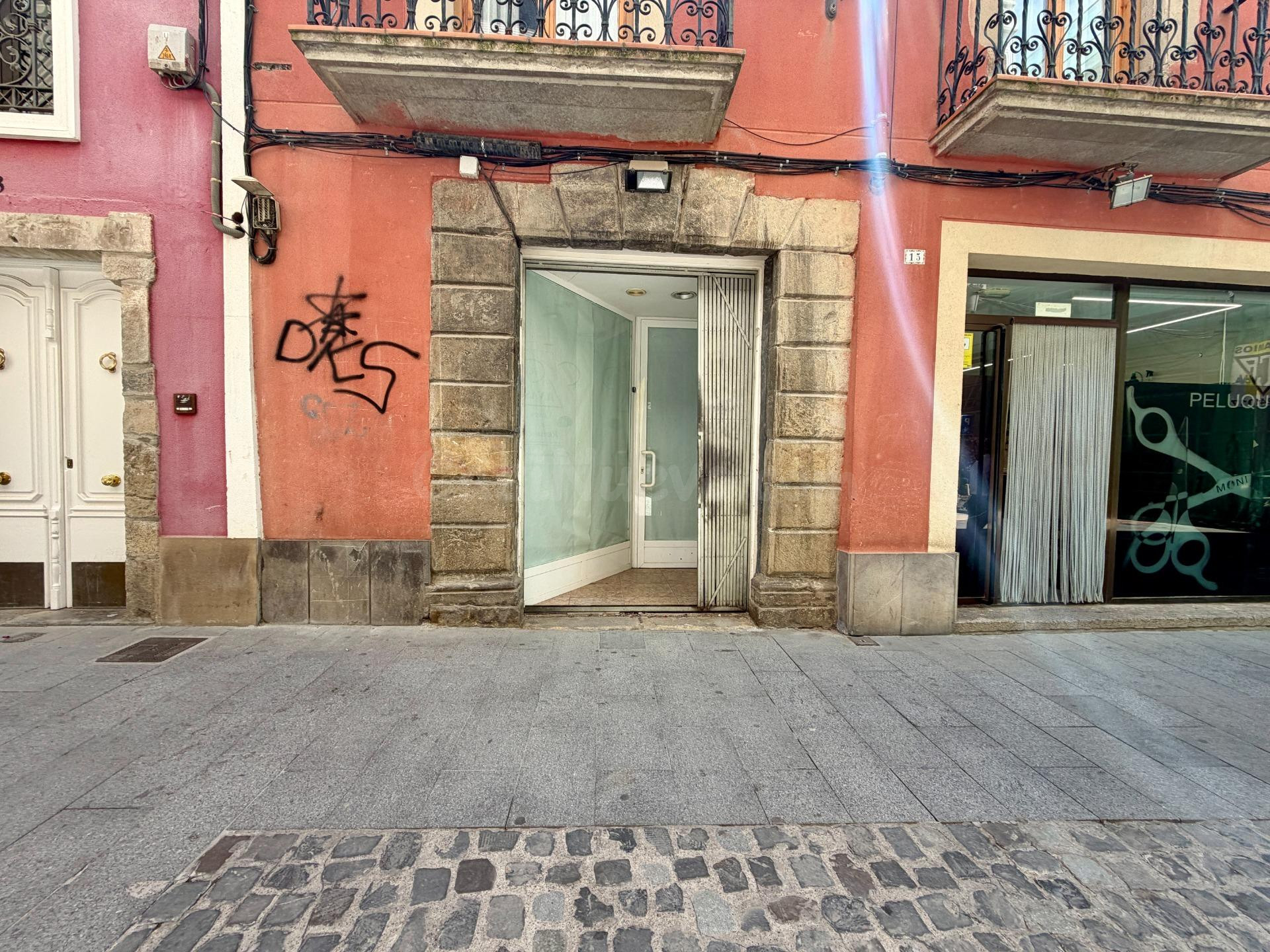 LOCAL COMERCIAL C/ CARMEN 15 JACA - foto 2