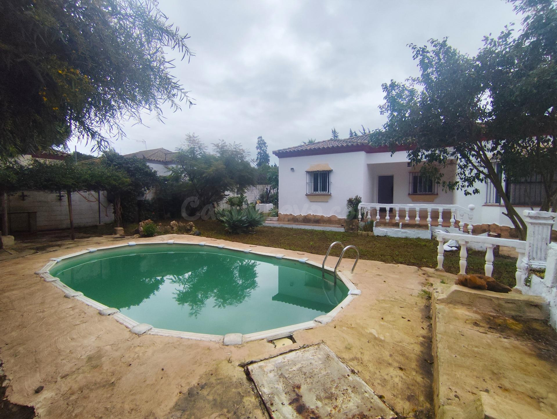 GRAN OPORTUNIDAD CHALET ZONA PINAR FRANCESES