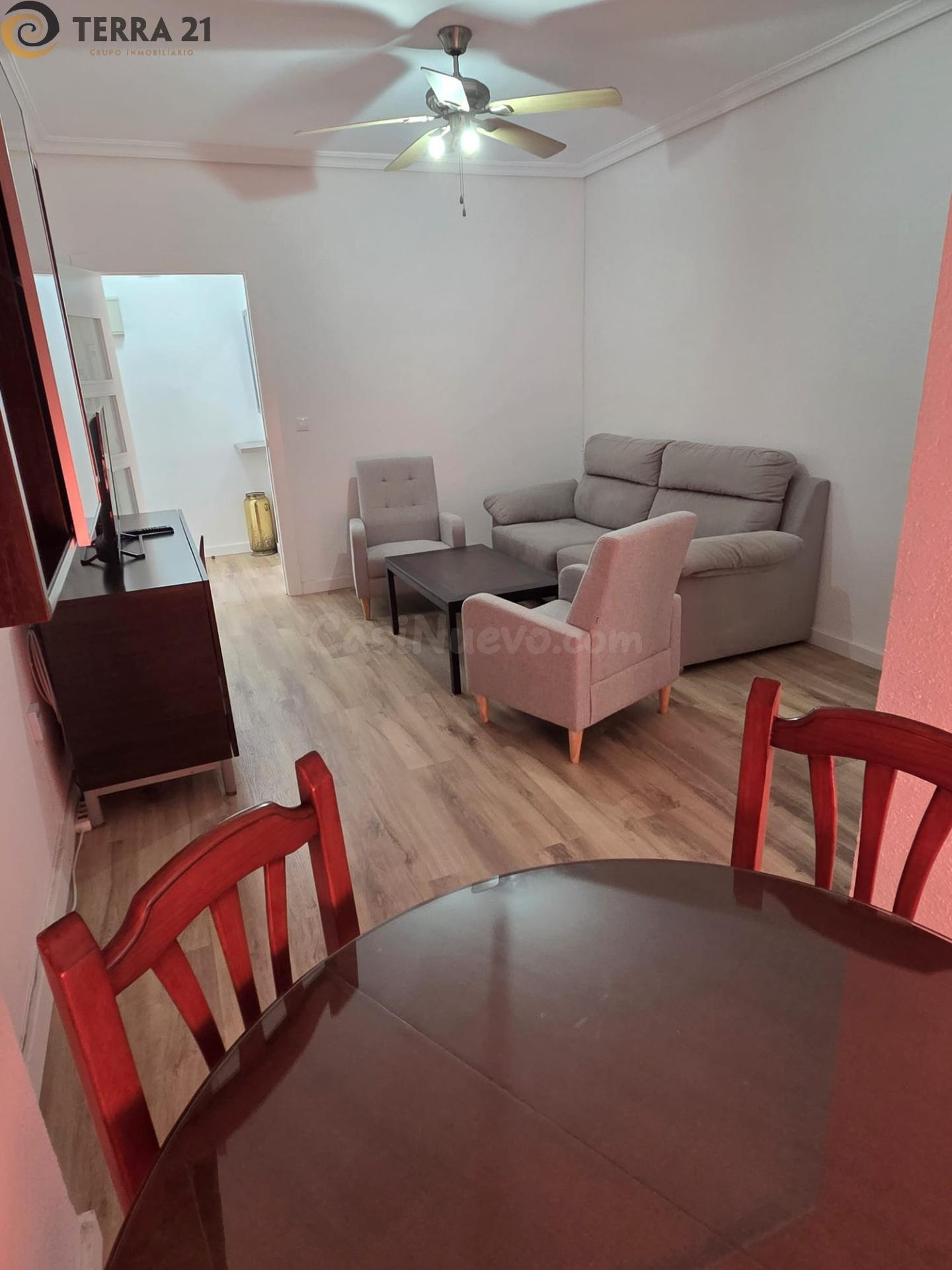 Piso de 4 habitaciones para estudiantes en Av. Madrid - foto 2