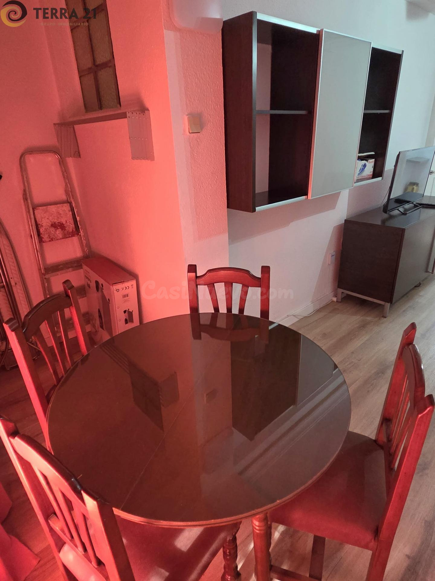 Piso de 4 habitaciones para estudiantes en Av. Madrid - foto 3
