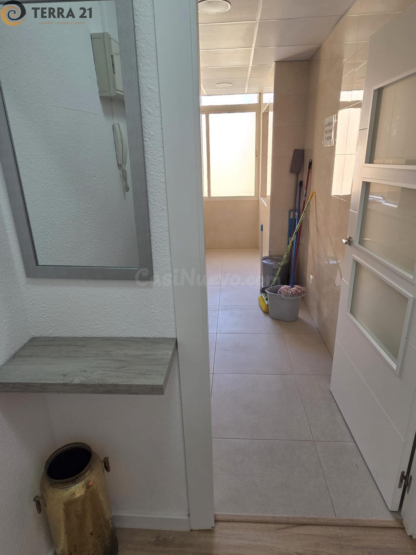Piso de 4 habitaciones para estudiantes en Av. Madrid - foto 5