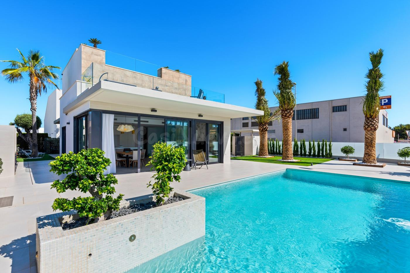 Villa cerca de la playa de segunda mano en la Dehesa de Campoamor, Alicante.