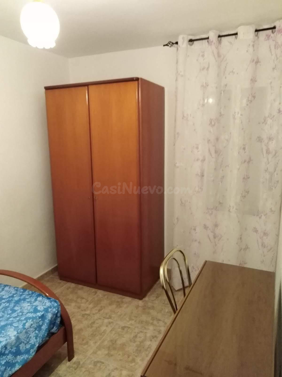 HABITACIÓN DISPONIBLE PARA CHICA ESTUDIANTE - foto 3