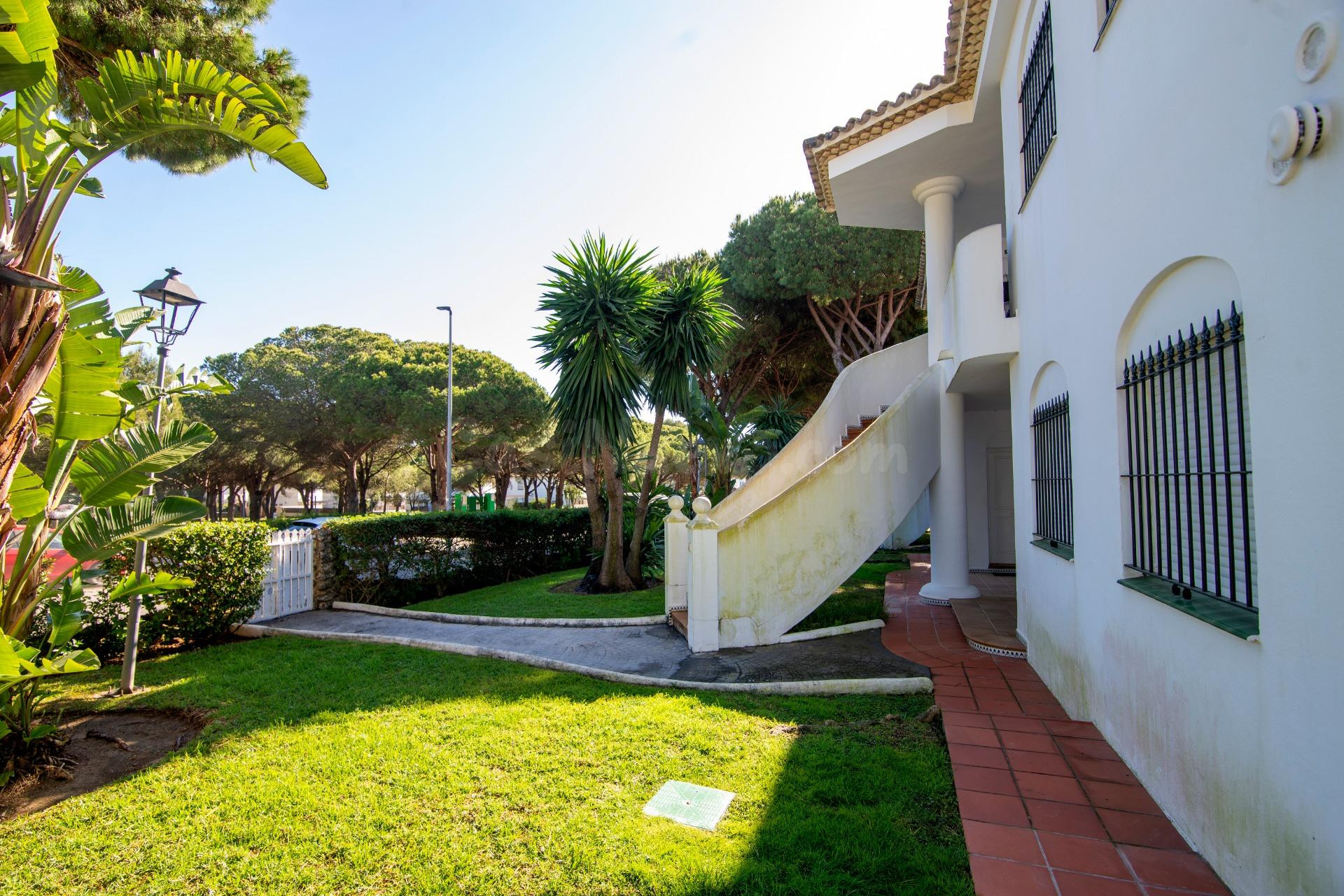 APARTAMENTO EN LA BARROSA - foto 2