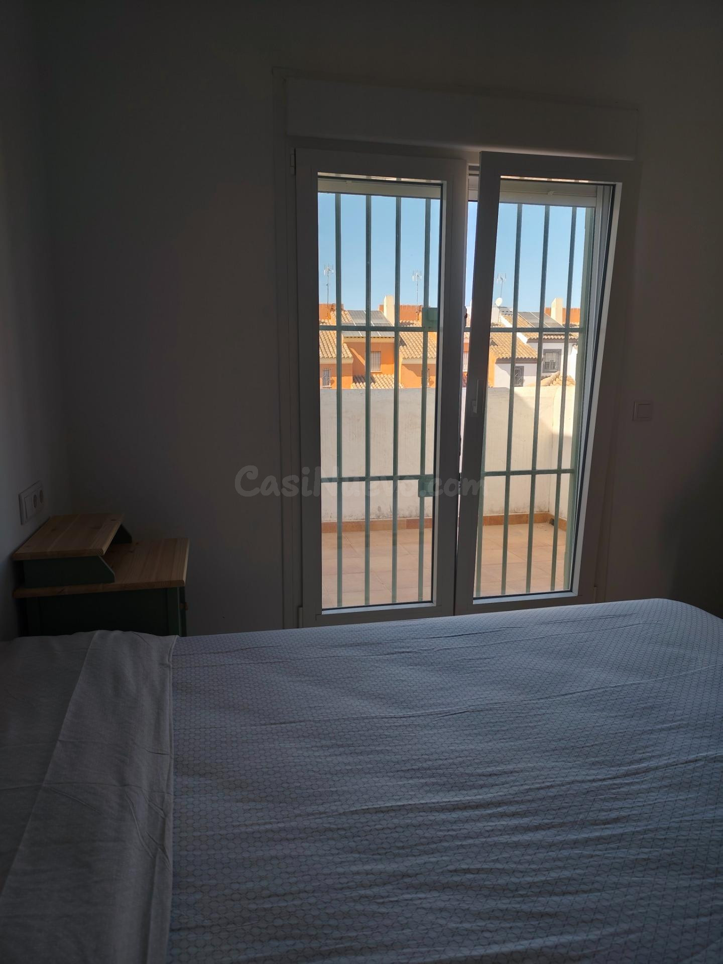 Chalet adosado de dos plantas a 100 metros de la playa de ca - foto 5