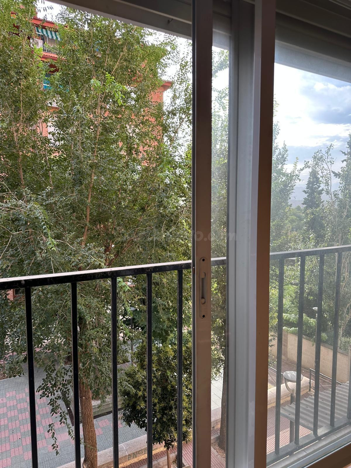 Piso con gran potencial en la zona del Valle – Jaén capital - foto 2