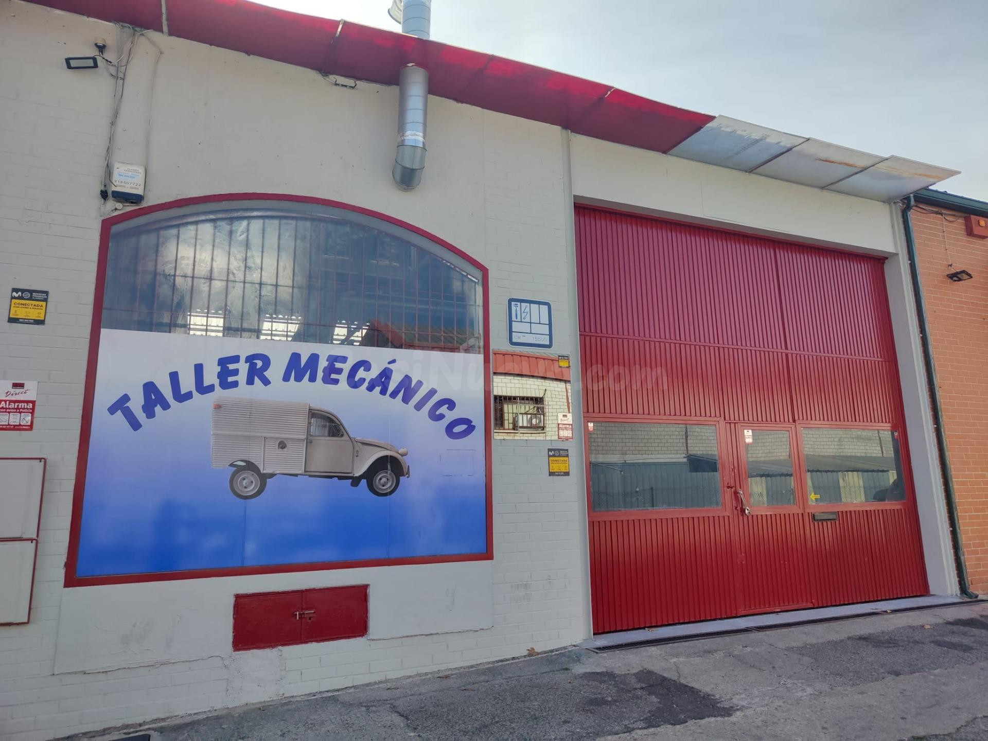 NAVE INDUSTRIAL EN MAGNÍFICO ESTADO CON LICENCIA E INSTALACI