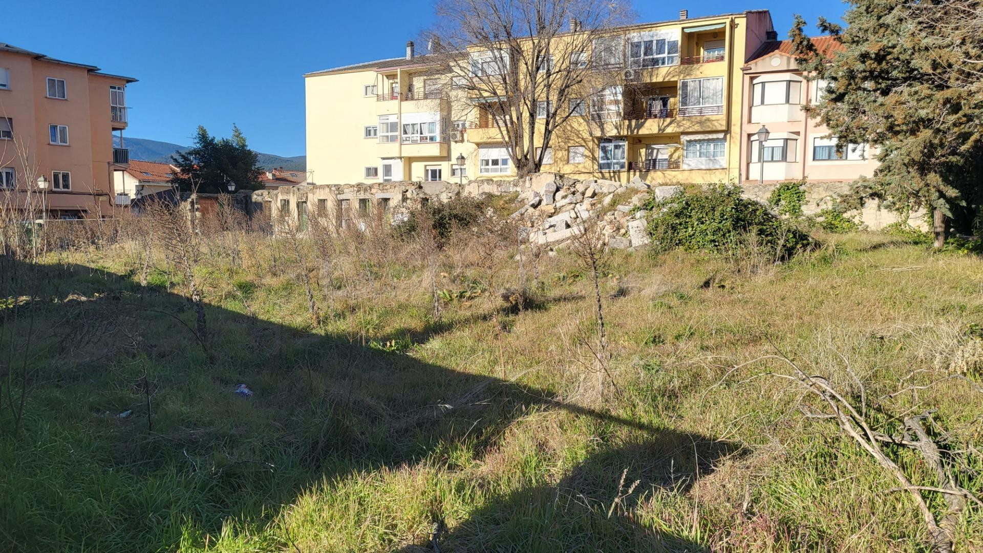 OPORTUNIDAD PARCELA URBANA GUADARRAMA 1.210 MT2 - foto 4