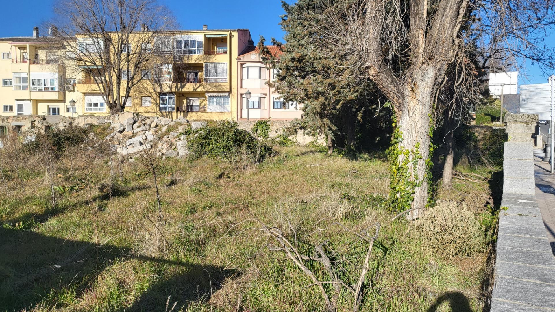 OPORTUNIDAD PARCELA URBANA GUADARRAMA 1.210 MT2 - foto 5