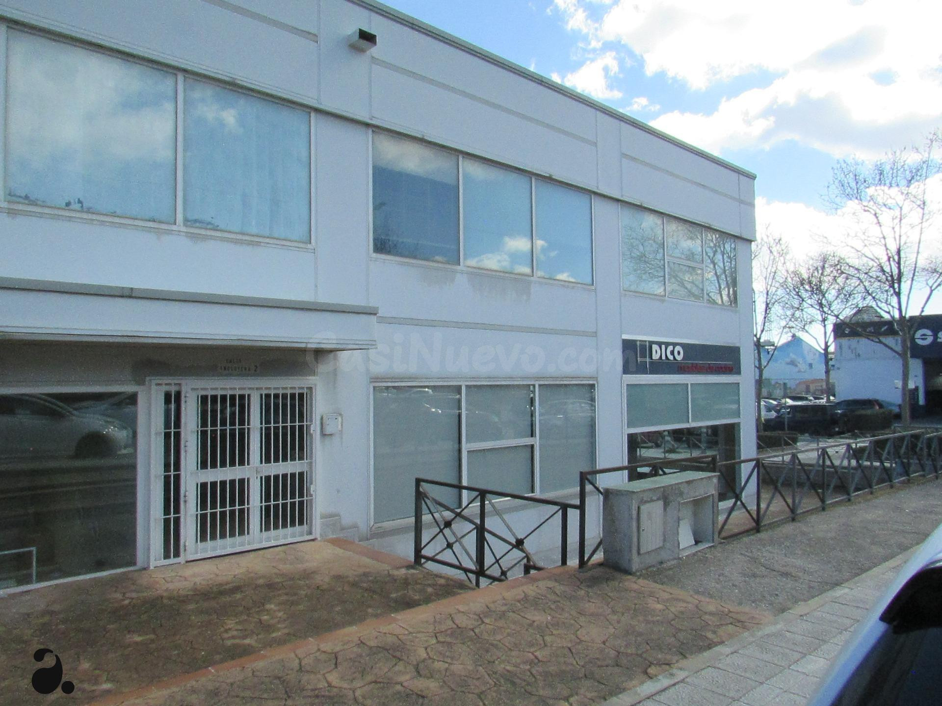OFICINAS EN VENTA EN POLIGONO P29 COLLADO VILLALBA - foto 2