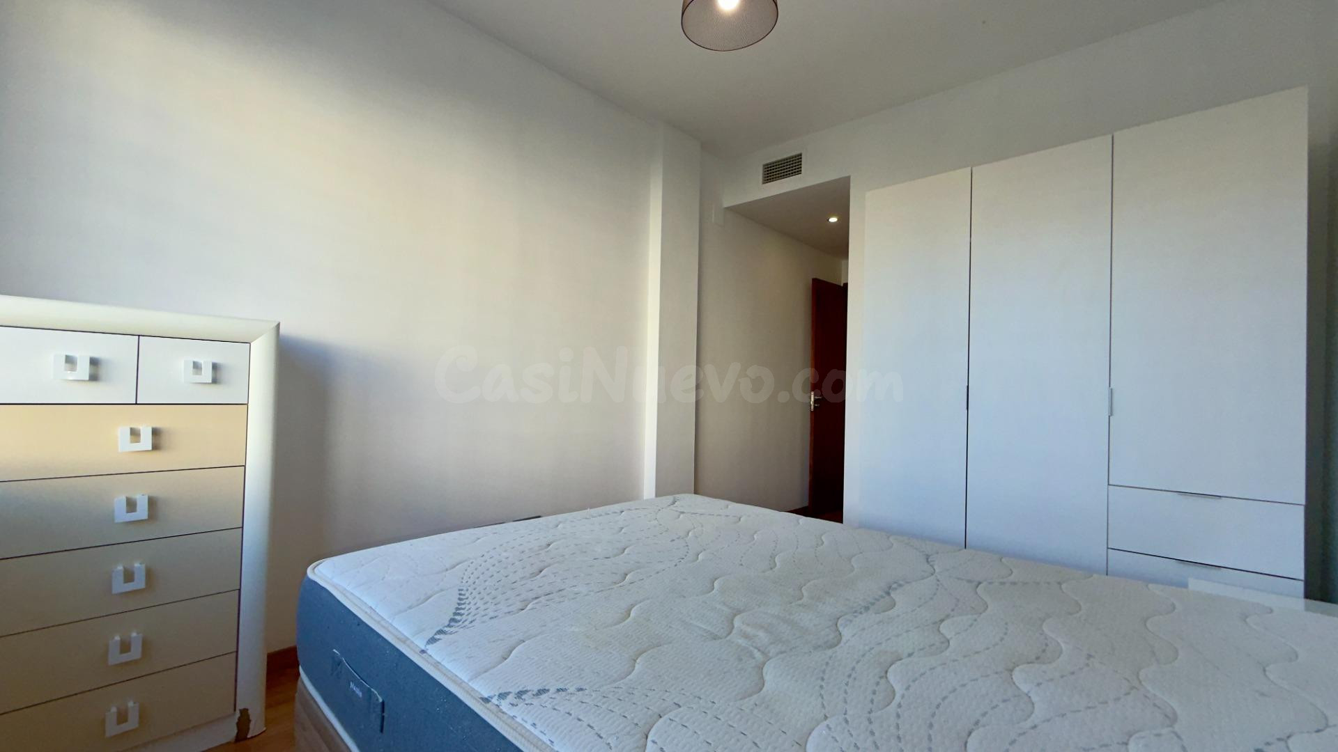 PISO EN ALQUILER DE 2 DORMITORIOS CON GARAJE Y TRASTERO - foto 4