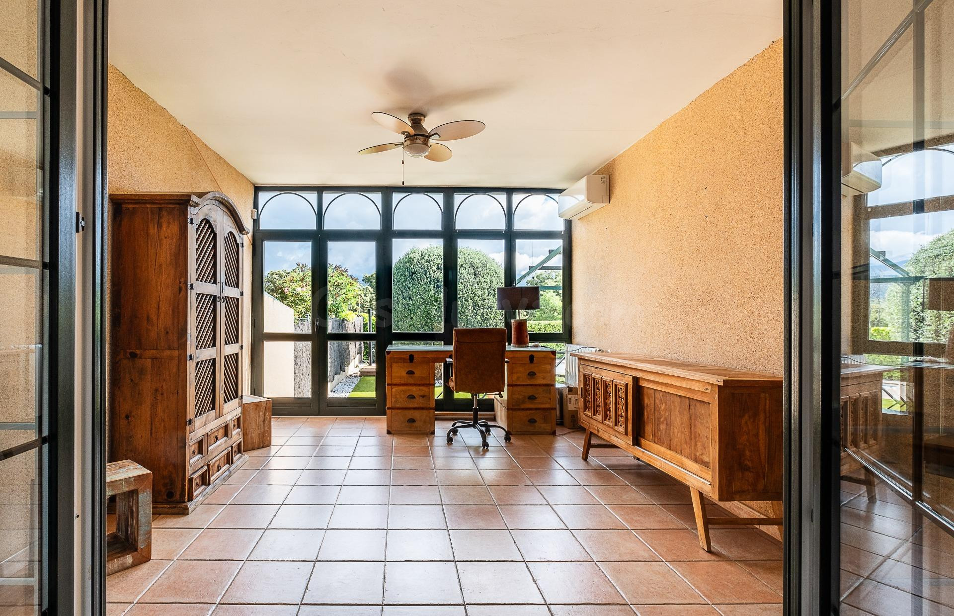 Casa exclusiva con vistas espectaculares - foto 3