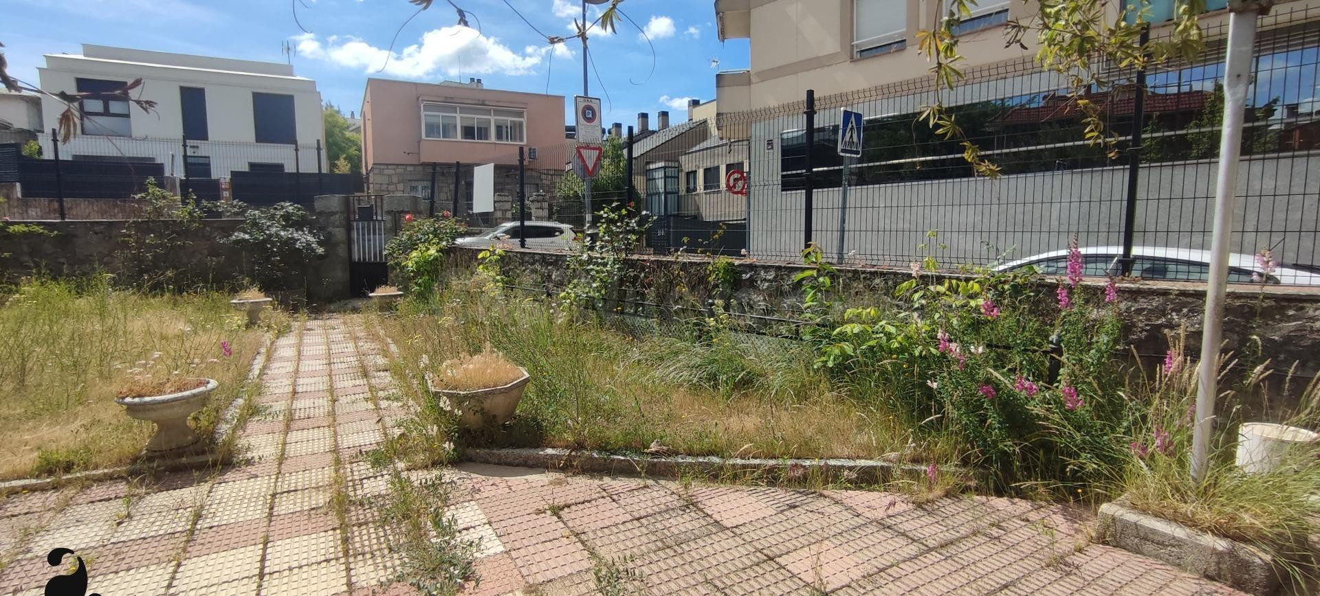 TERRENO URBANO EN EL CENTRO DE VILLALBA estación - foto 3