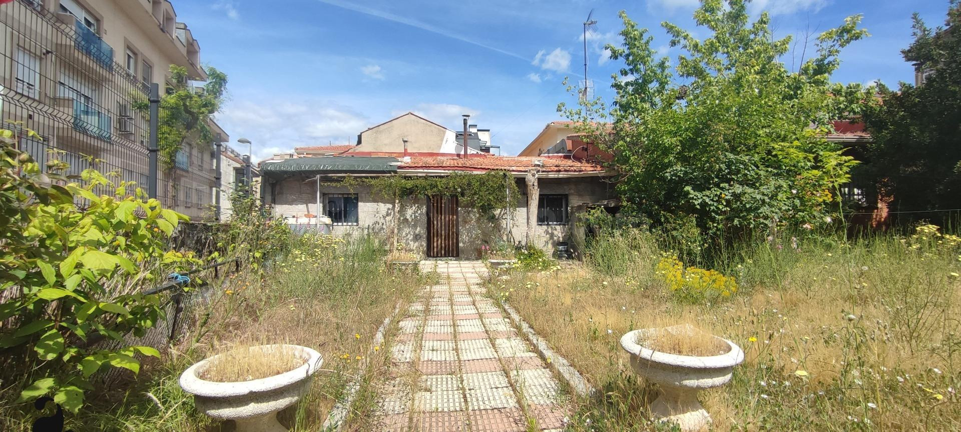 TERRENO URBANO EN EL CENTRO DE VILLALBA estación - foto 4