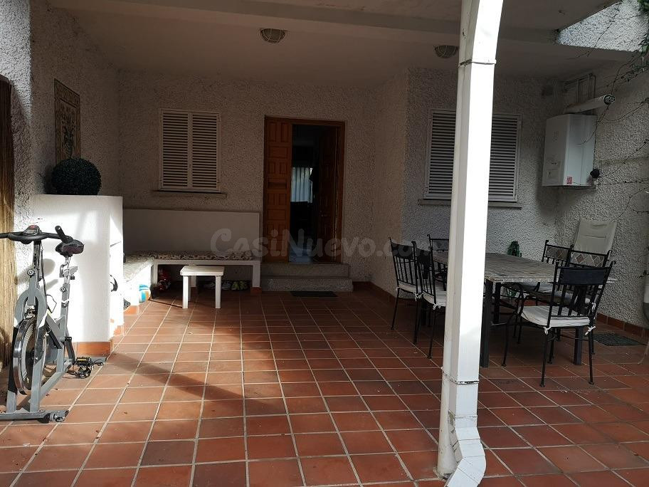 Chalet adosado único en La Navata (Urbanización de 7 chalet) - foto 5