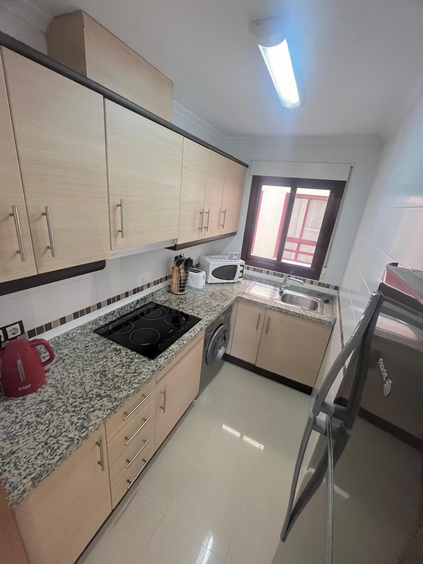 Este luminoso y amplio apartamento es la joya que estabas bu - foto 4