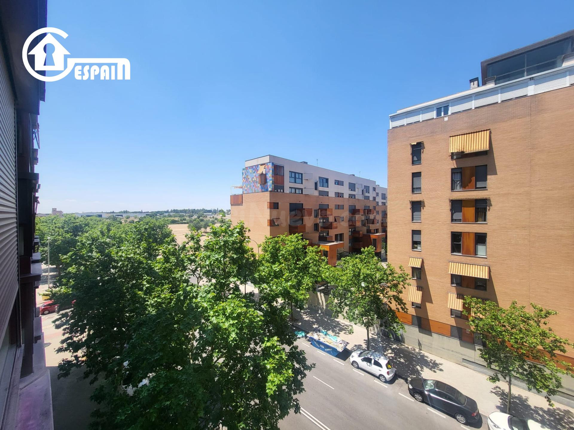 GESPAIN OFRECE PISO EN VENTA EN  PAU DE CARABANCHEL. - foto 4