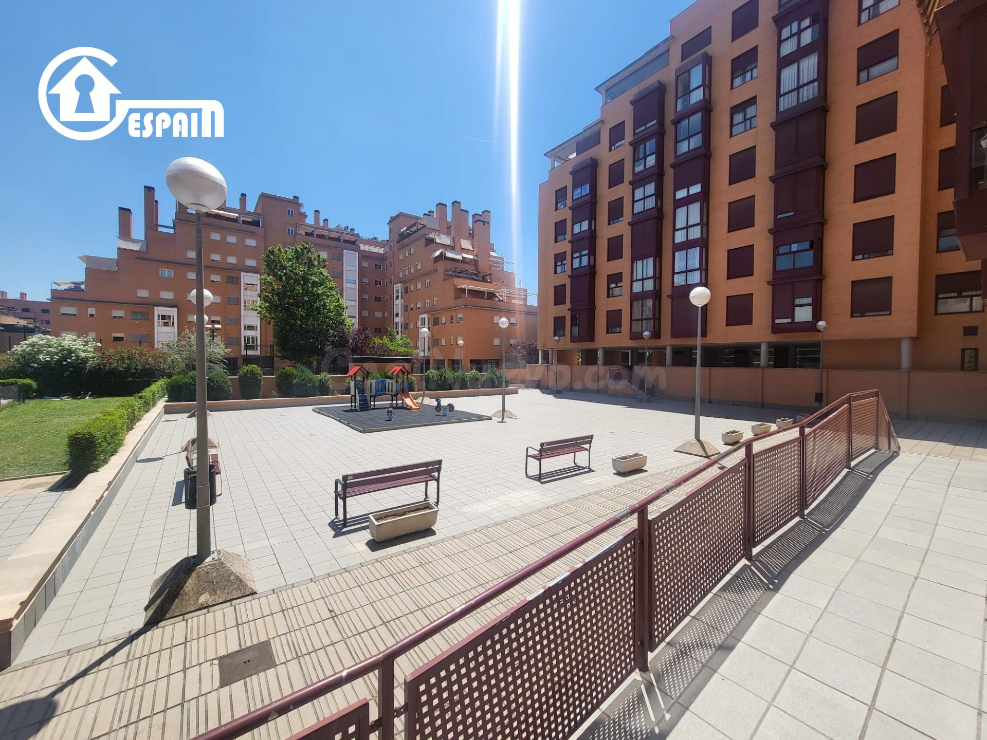GESPAIN OFRECE PISO EN VENTA EN  PAU DE CARABANCHEL. - foto 5