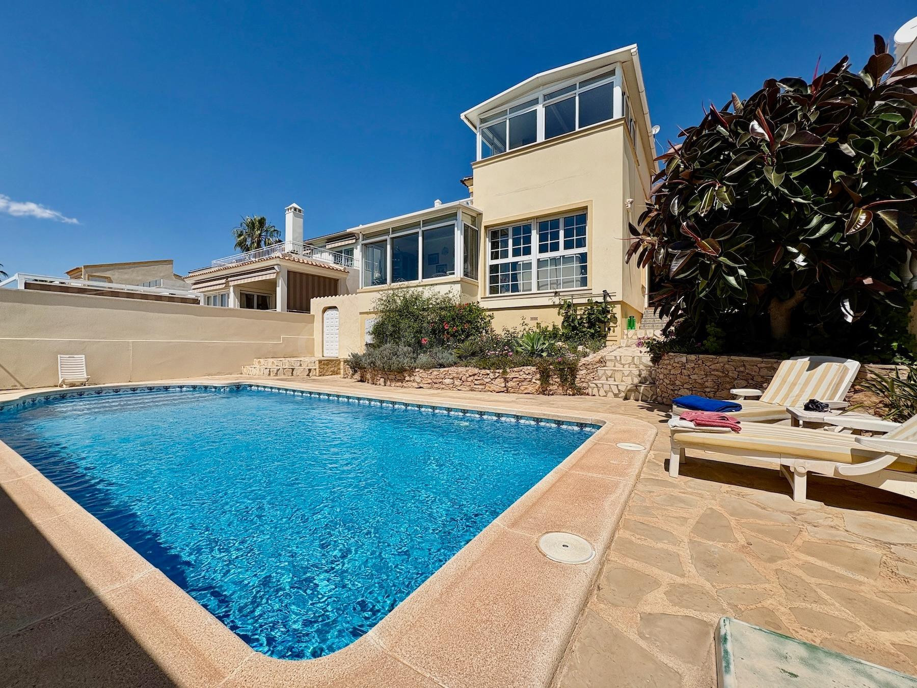 Casa 2 habitaciones 160m² en venta - Villamartín-Las Filipin