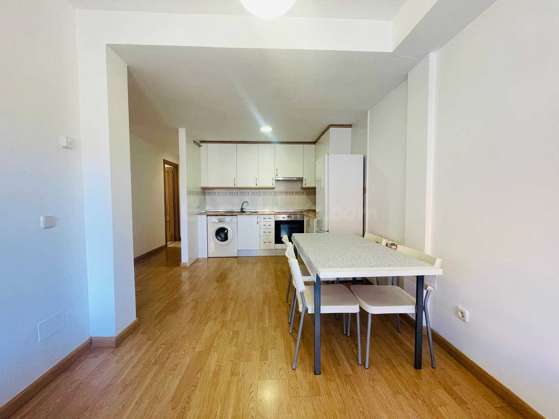 Luminoso piso en VENTA en Navalagamella – Naturaleza, tranqu - foto 2