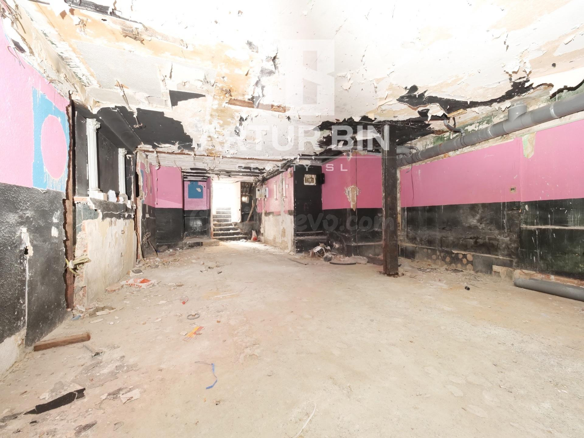 Local comercial 92m² en venta - Ciutat Vella - foto 3