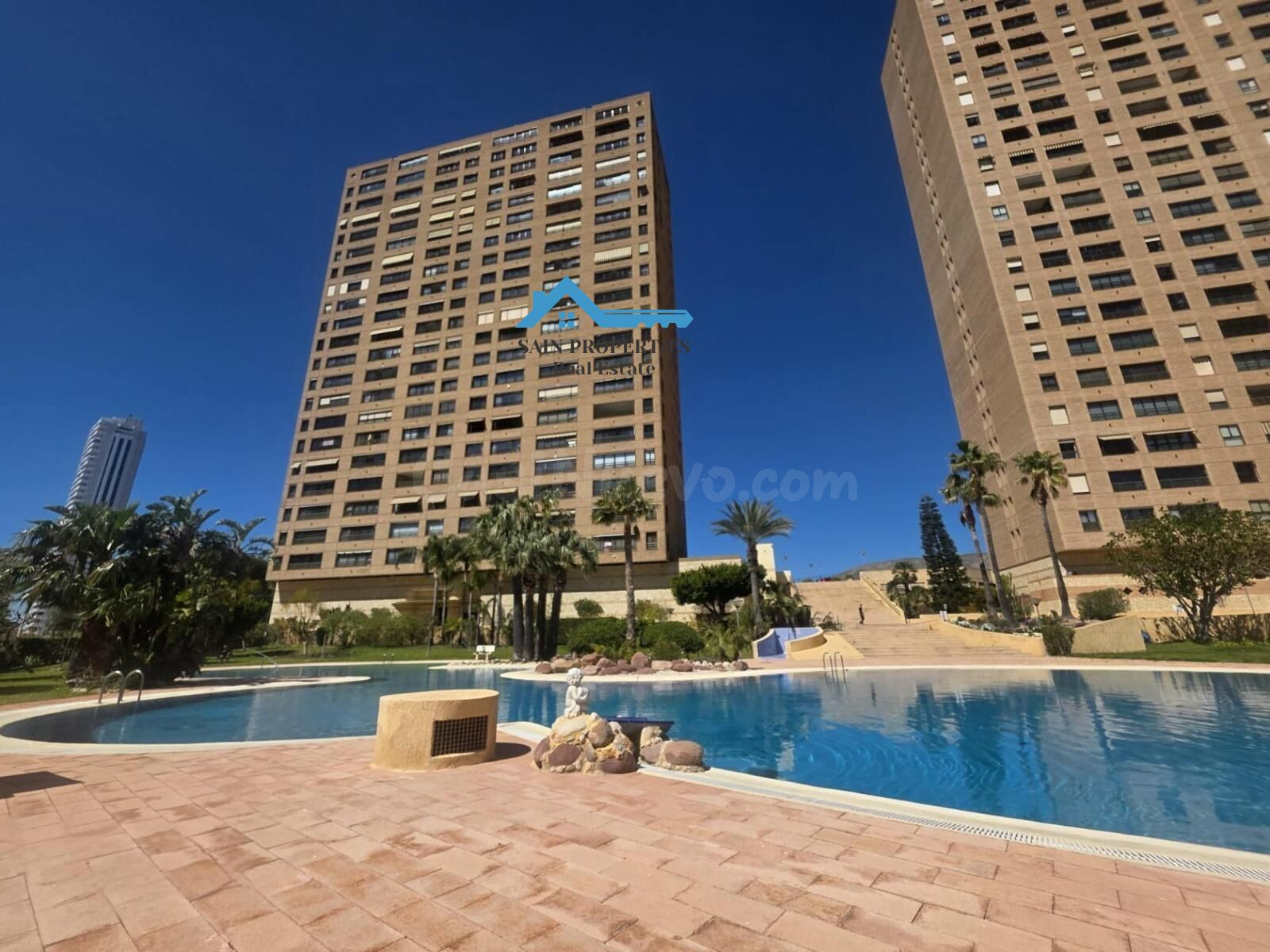 Vistas al mar, excelentes zonas comunes y piso de calidad en Edificio Coblanca, Benidorm Poniente