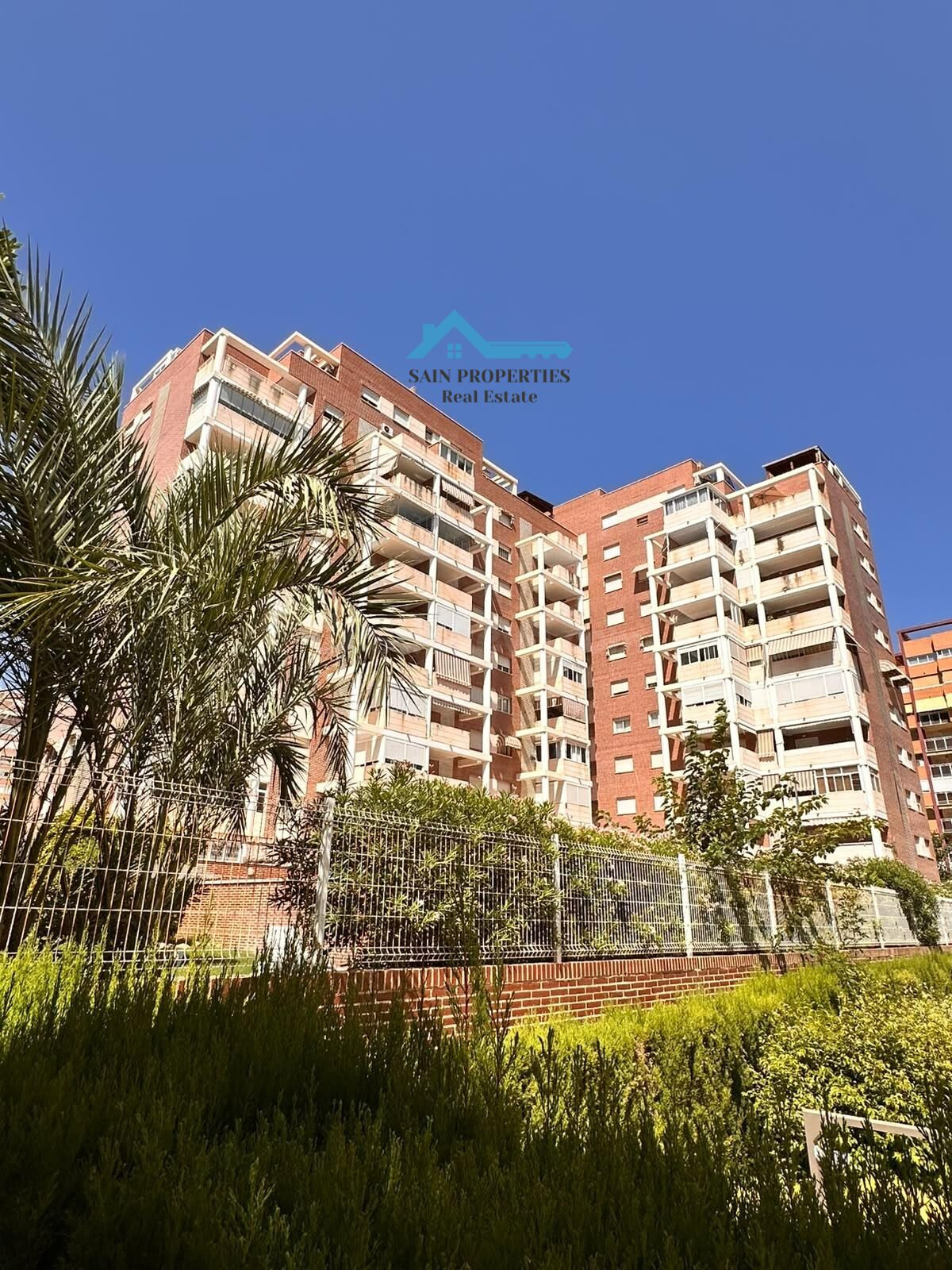 Precioso bajo a la venta en la Cala de Villajoyosa - foto 2