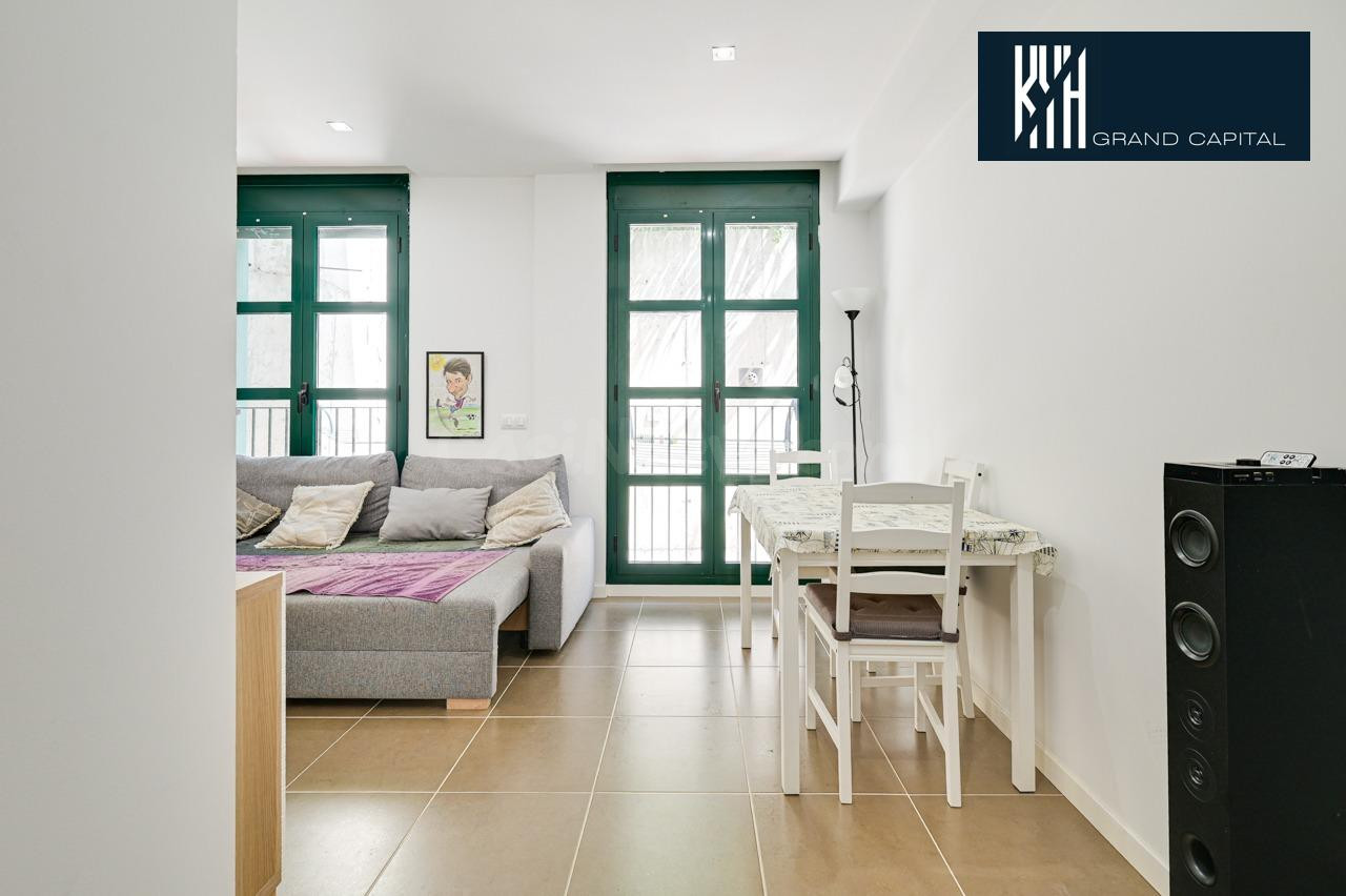 Piso en venta en Calle Illes - foto 2