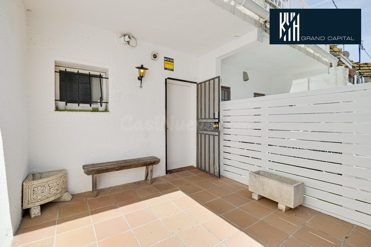 APARTAMENTO EN LA ESCALA