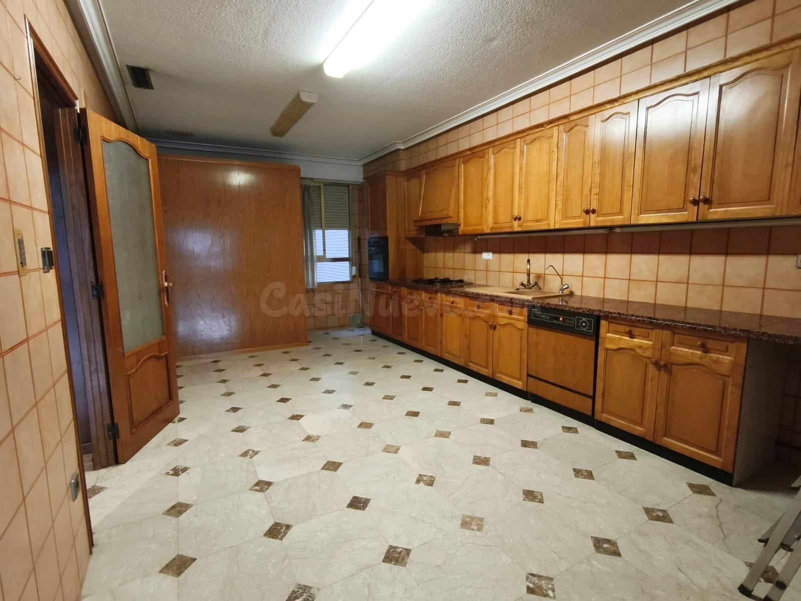 SE VENDE PISO EN NOVELDA - foto 5