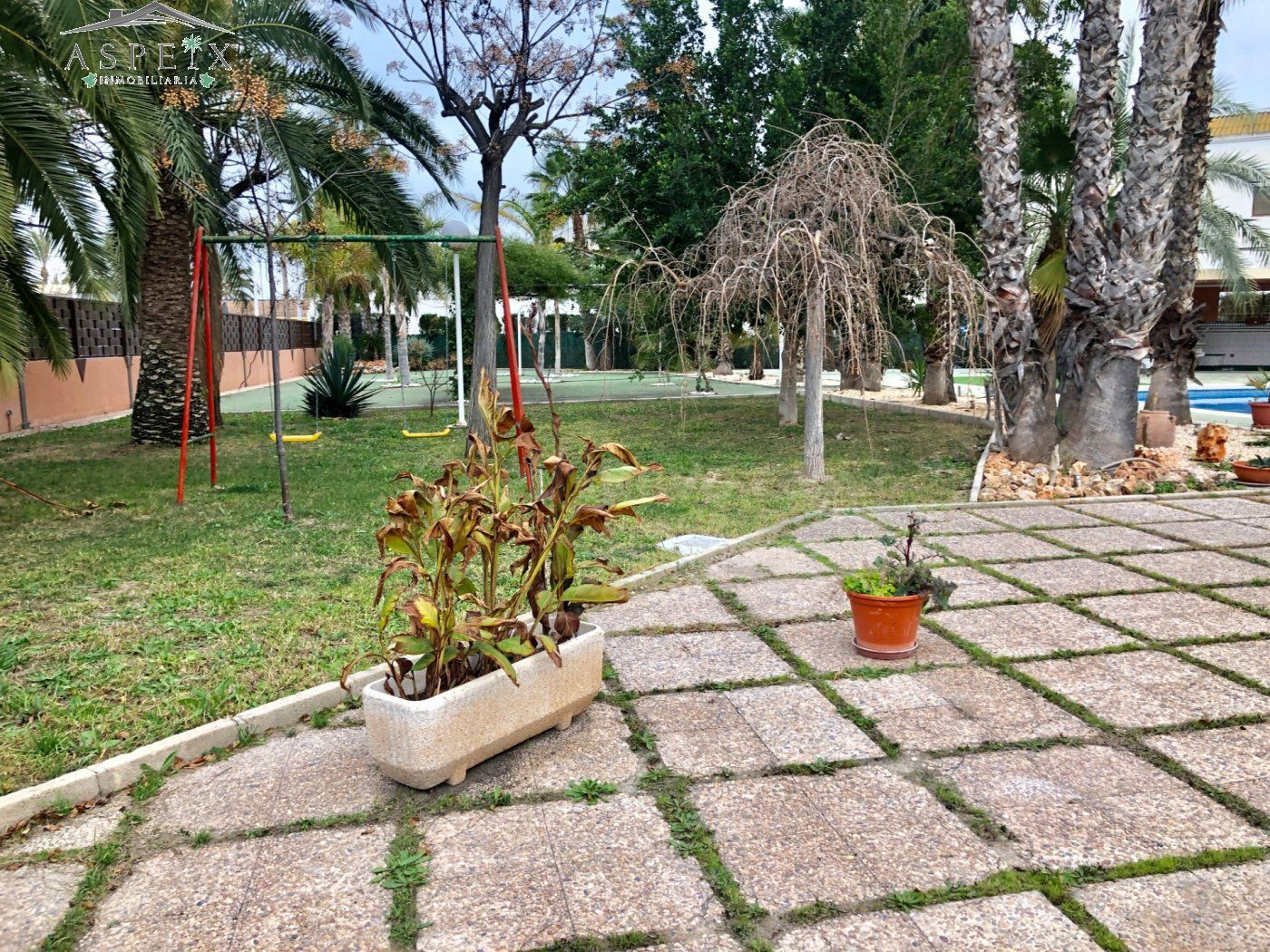 SE VENDE CHALET EN ELCHE - foto 4