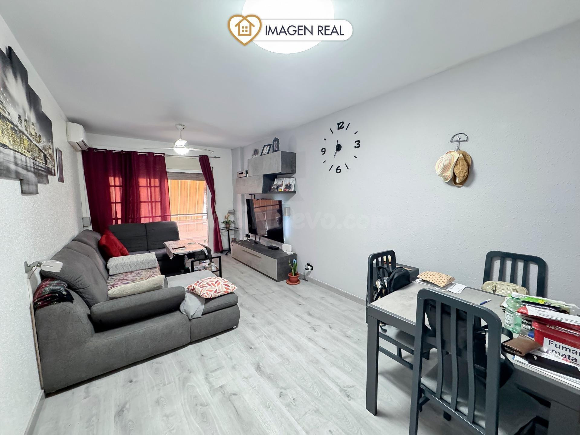 Piso con gran terraza de 120m2 y comedor de verano en una de - foto 2