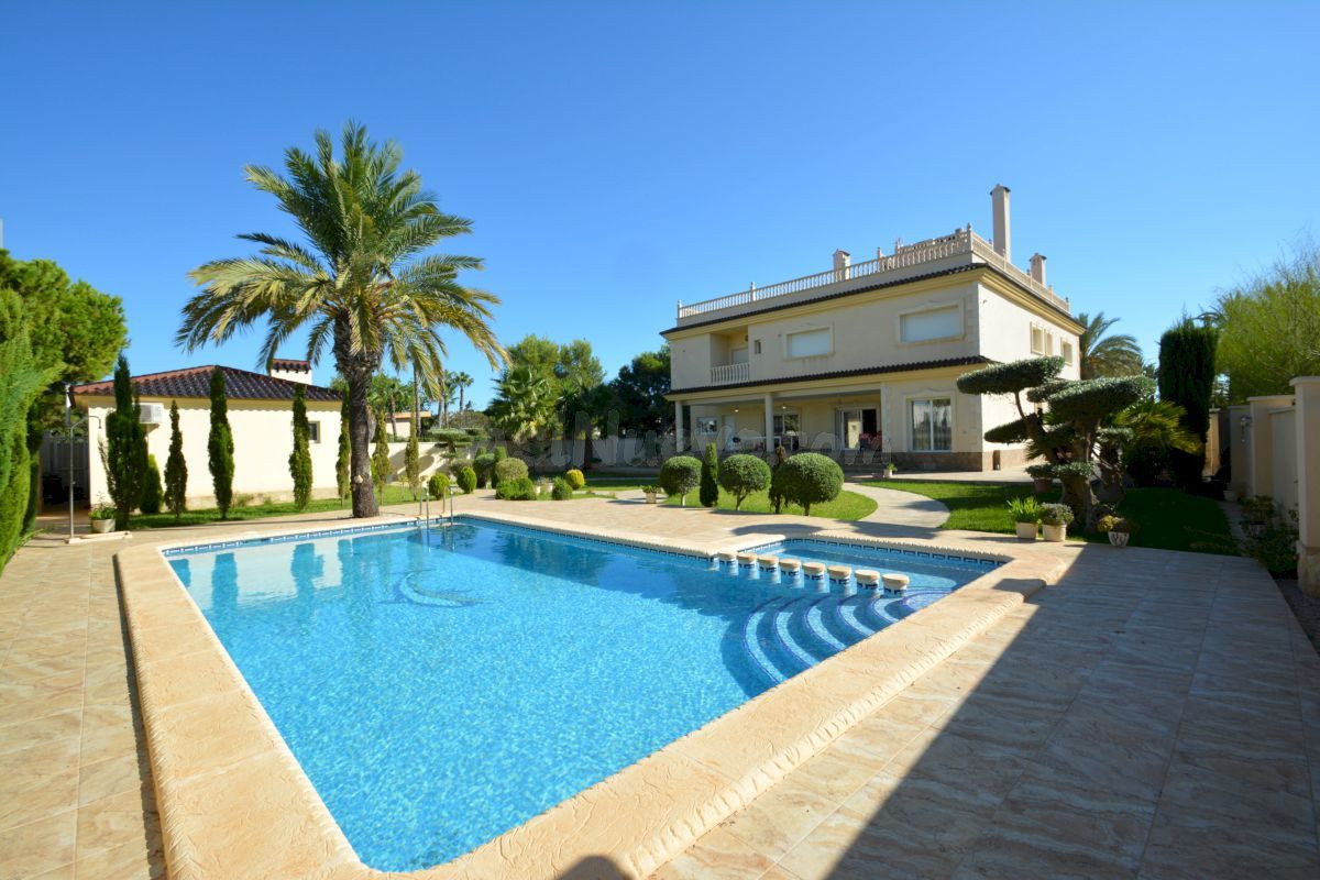 Villa 9 habitaciones 511m² en venta - Costa blanca