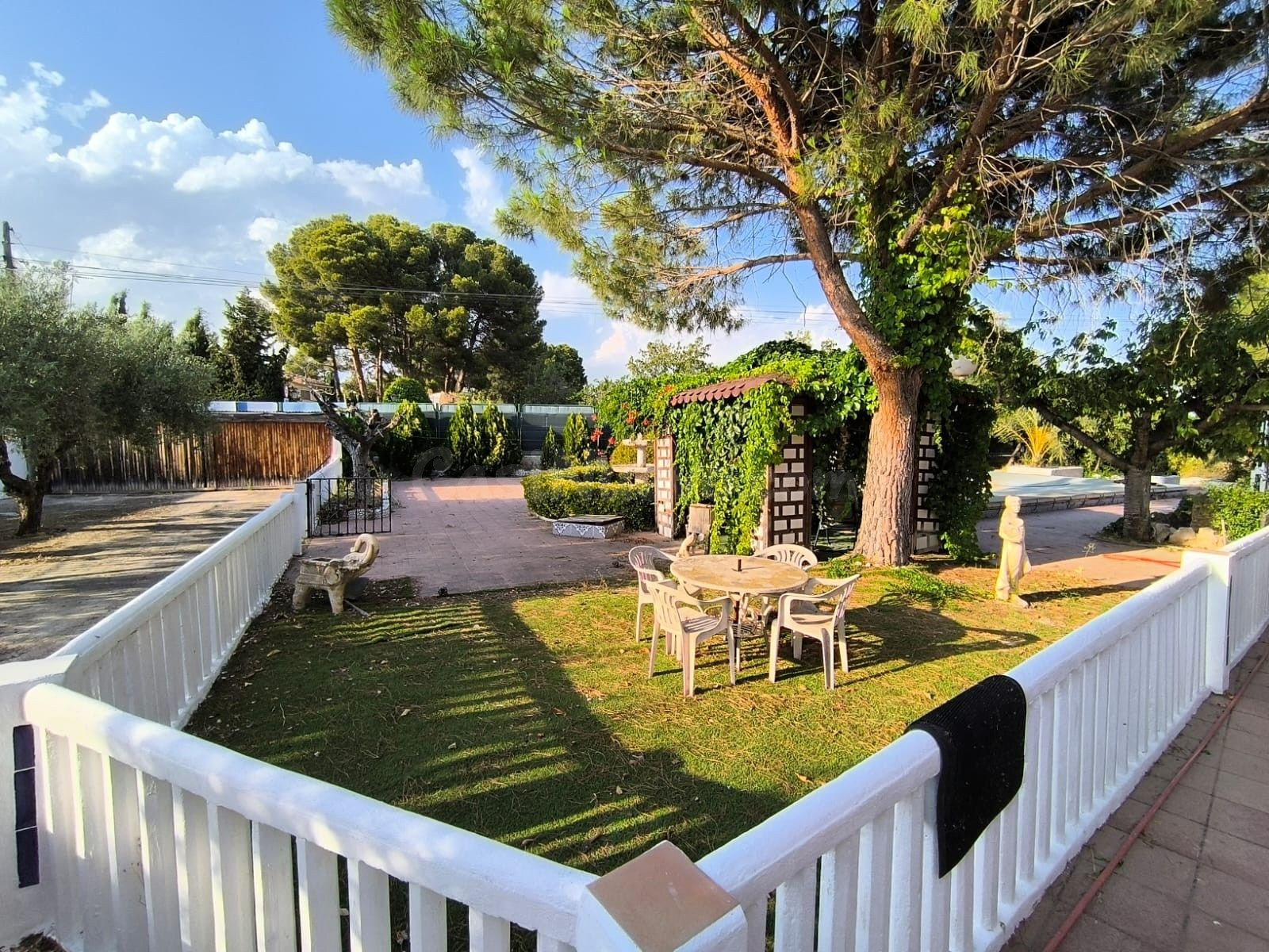 Villa 6 habitaciones 236m² en venta - Ayuntamiento - foto 3