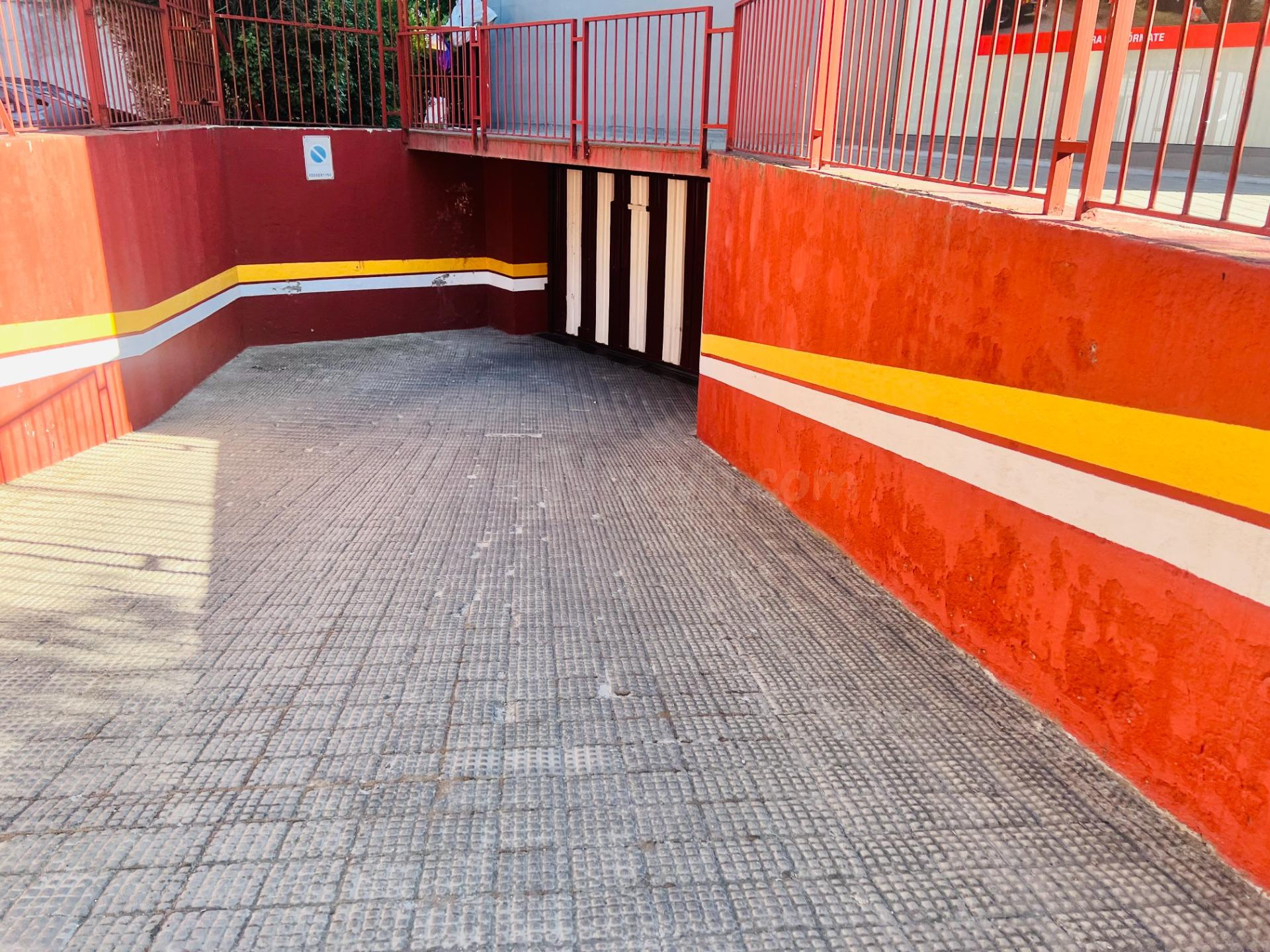 Plaza de Garaje calle Ocaña - foto 2