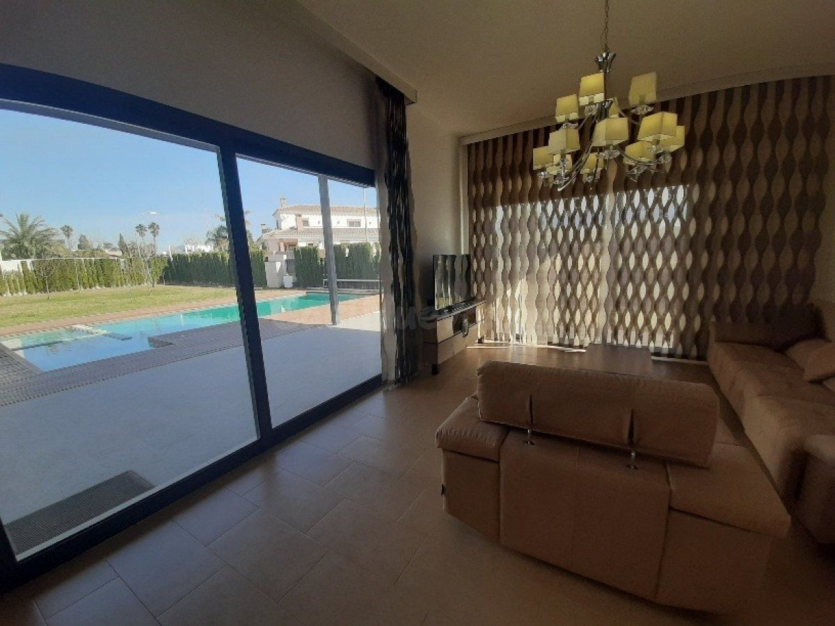 Villa 4 habitaciones 356m² en venta - Santiago de la Ribera