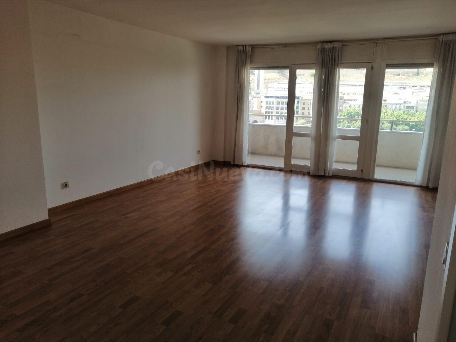 Piso Amplio y Luminoso en Cappont, Lleida - 1000€/mes - foto 2