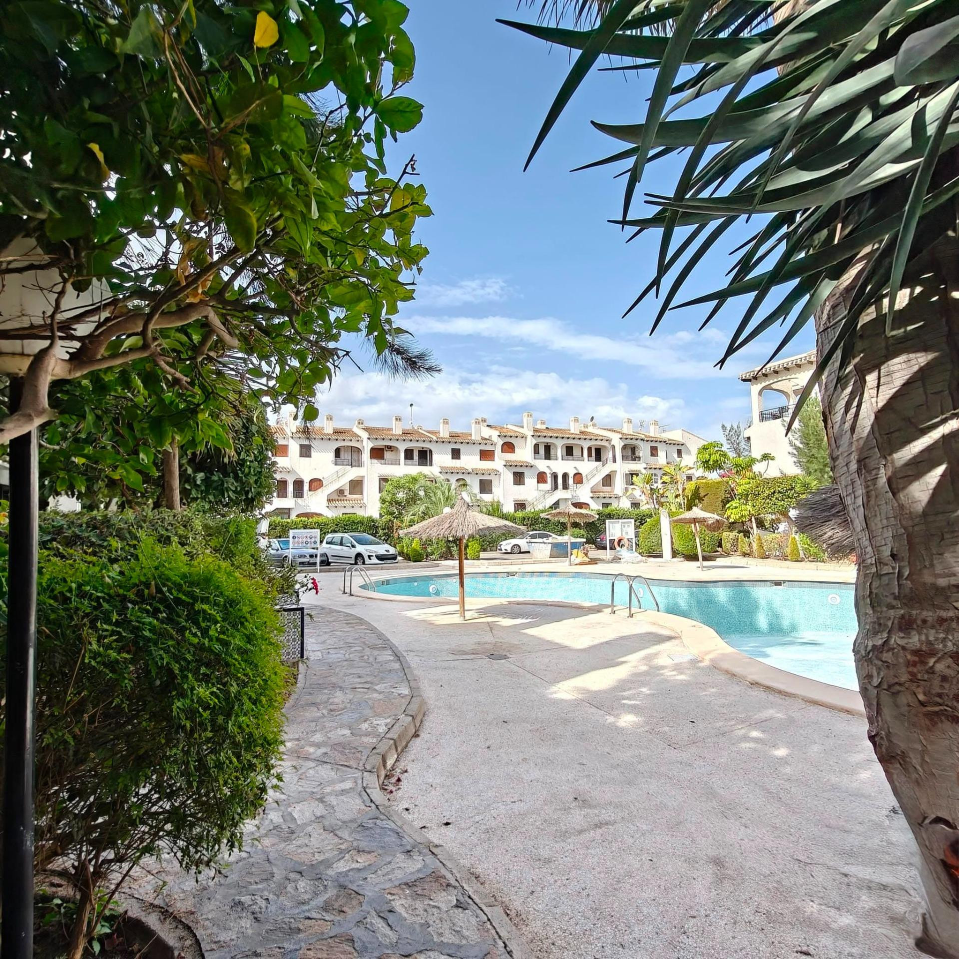 Bungalow con jardín y piscina | Cabo Roig, Orihuela Costa