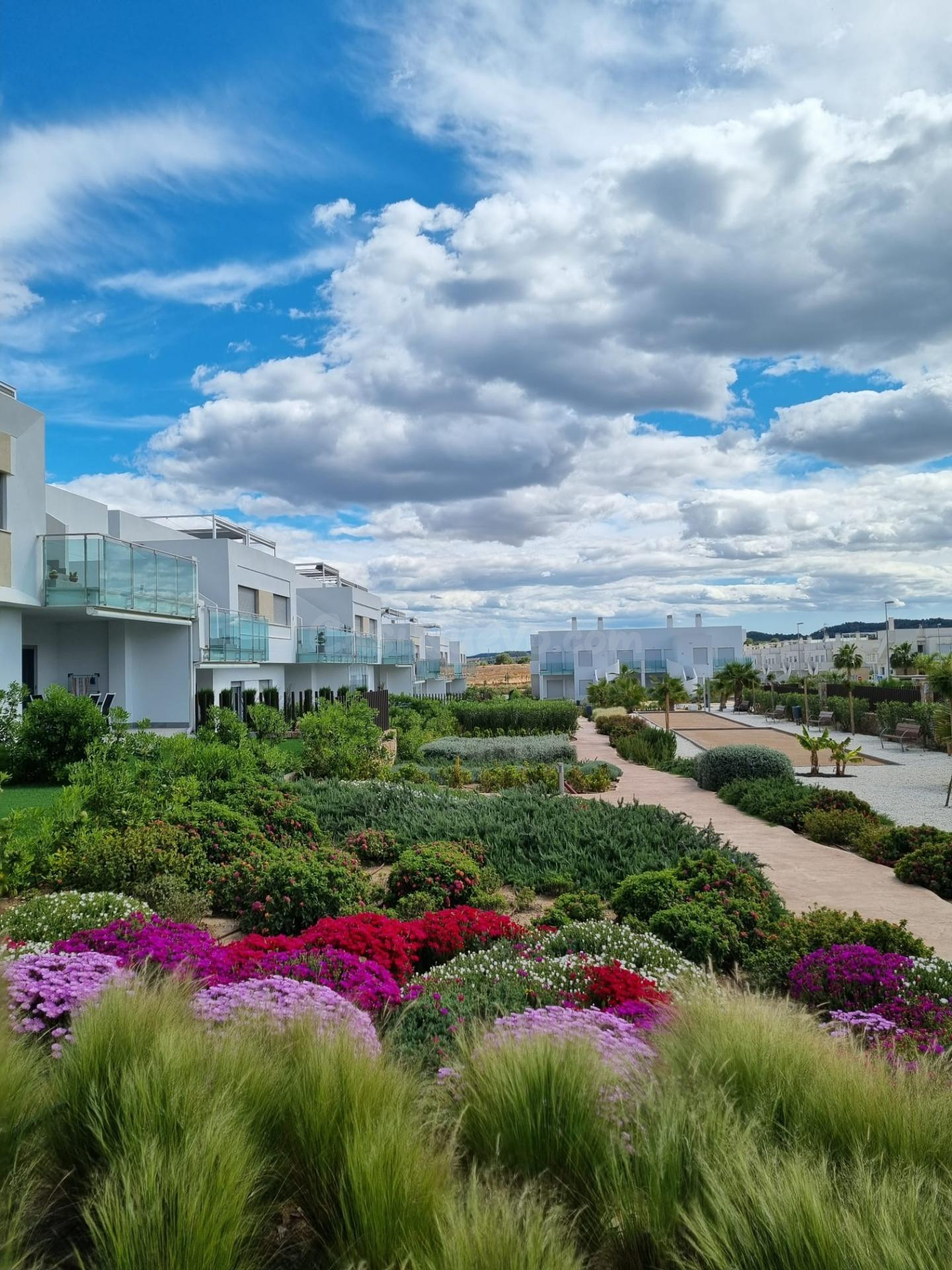 Apartamento Seminuevo para Entrar a Vivir en Vistabella Golf - foto 2