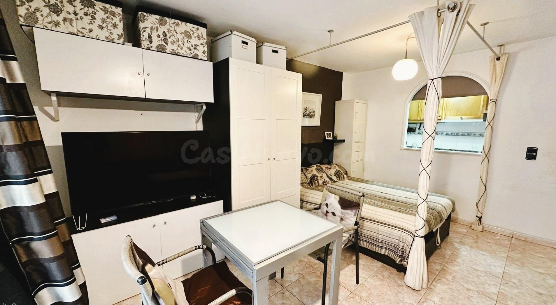 Se vende amplio estudio en el centro de Torrevieja - foto 4