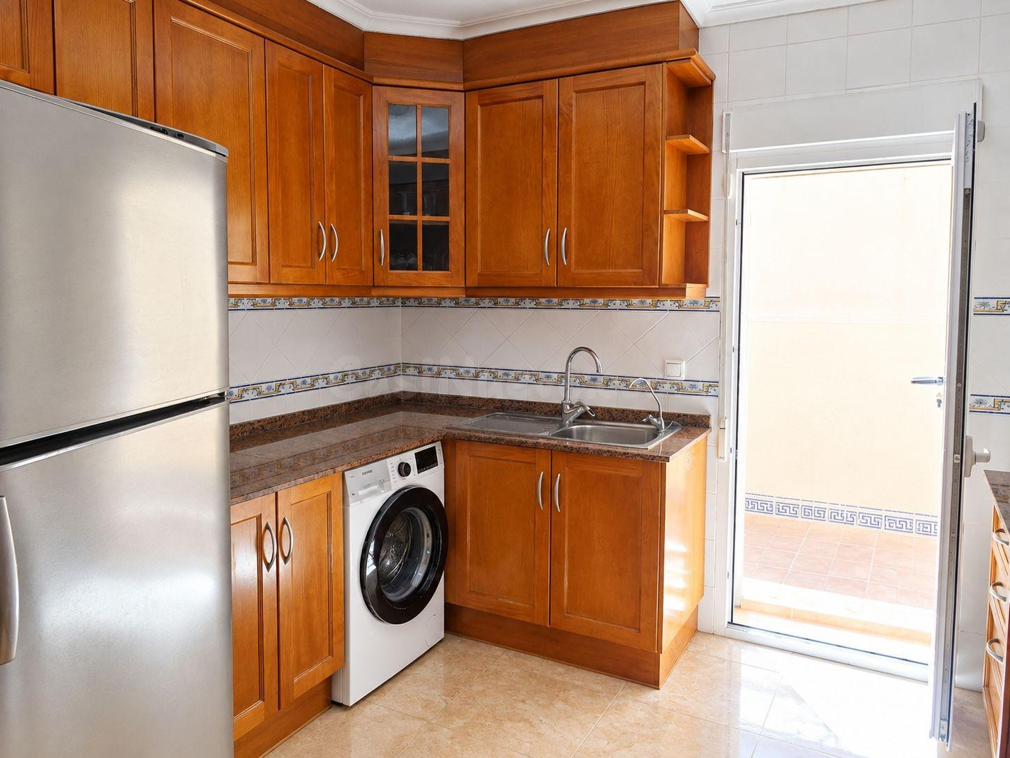 PRECIOSA CASA ADOSADA DE 3 habitaciones EN VILLAMARTÍN - foto 5