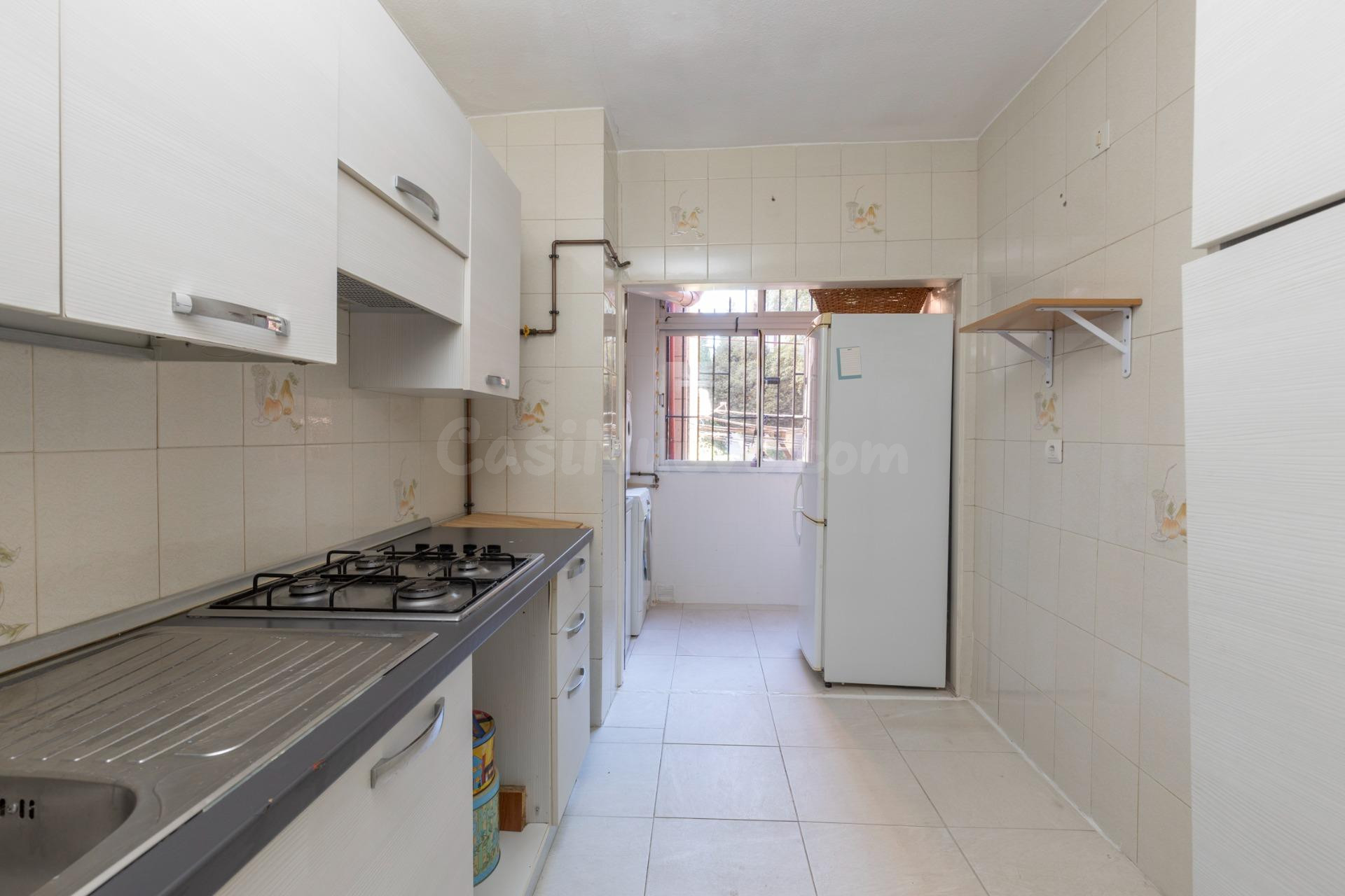 VENTA DE PISO EN EL BARRIO DE CASERIO DE MONTIJO DE 3 DORMIT