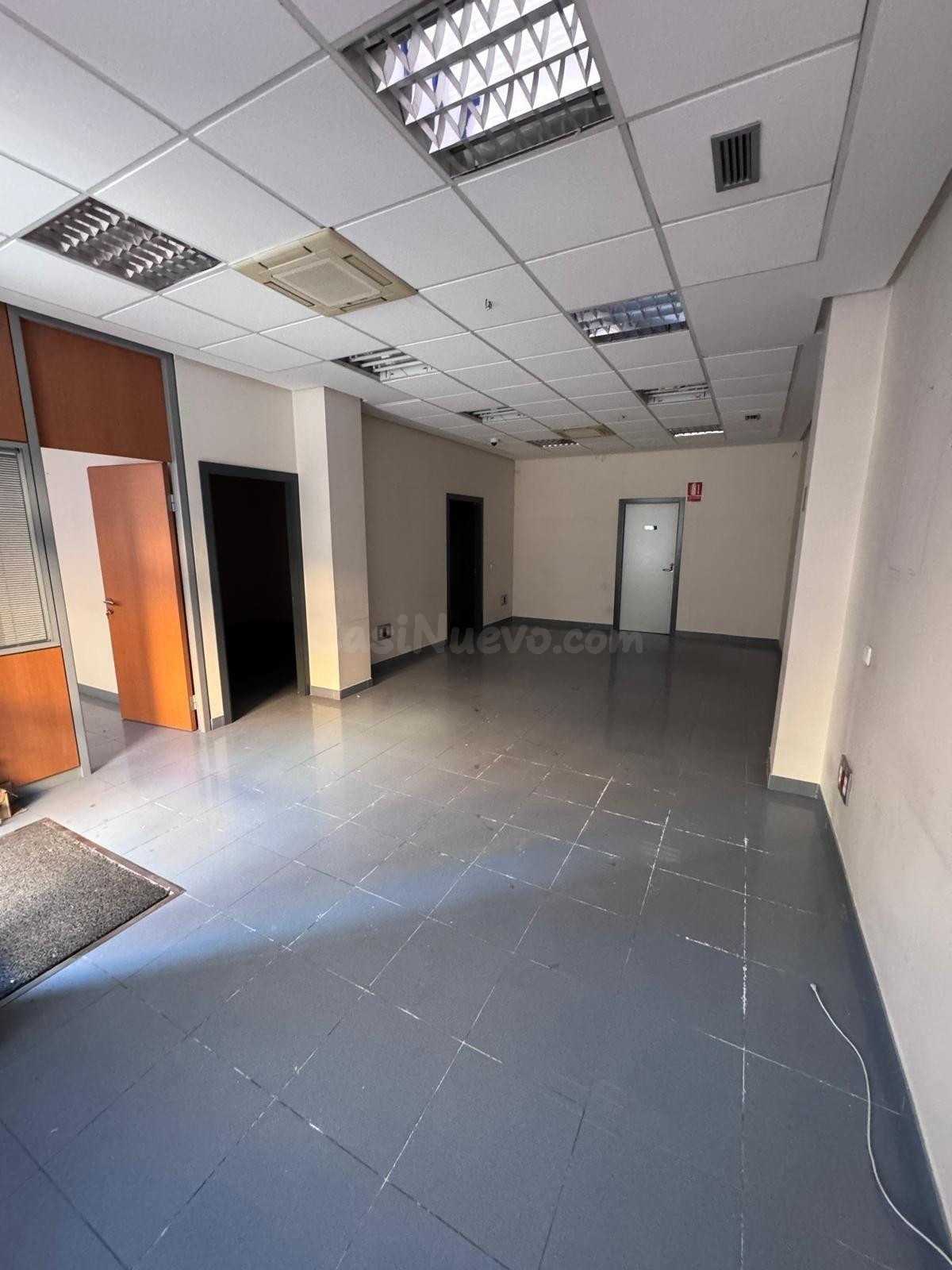 Local comercial junto al Vial Norte