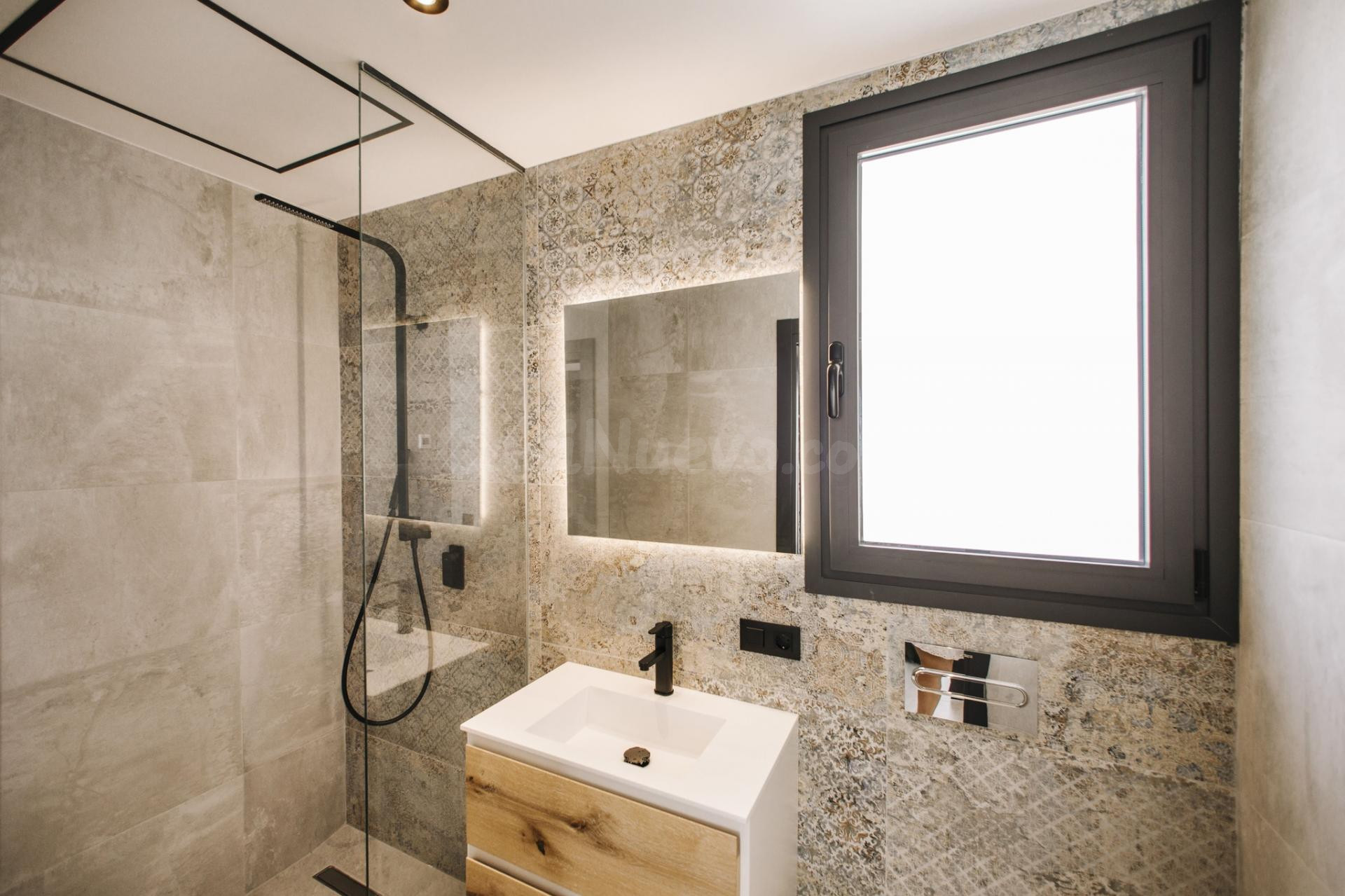 Bungalow Planta Baja 4 habitaciones 240m² en venta - Ciudad  - foto 3