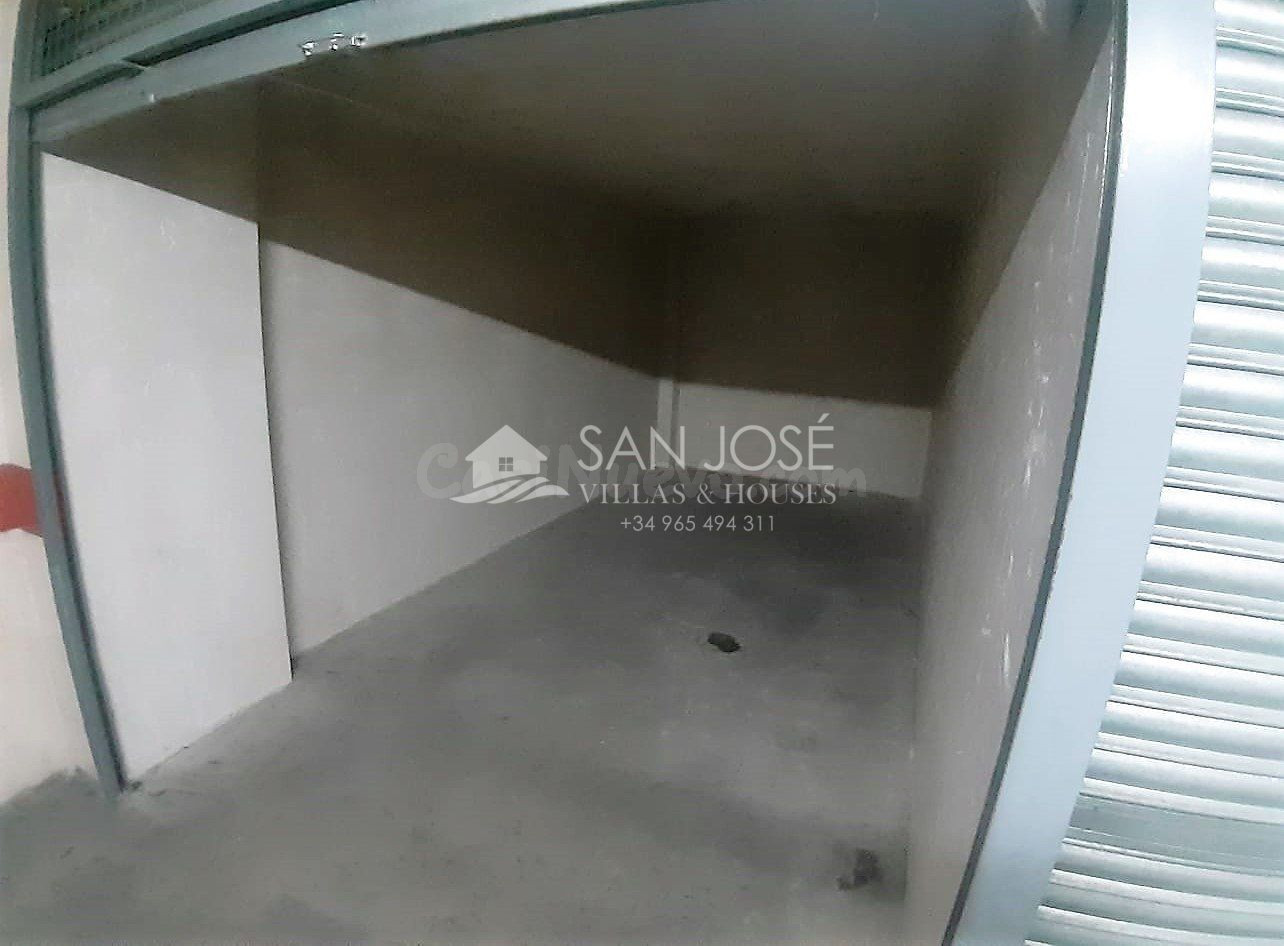 SE VENDE PLAZA DE GARAJE CERRADA PARKING EN AUSIAS MARCH , N - foto 5