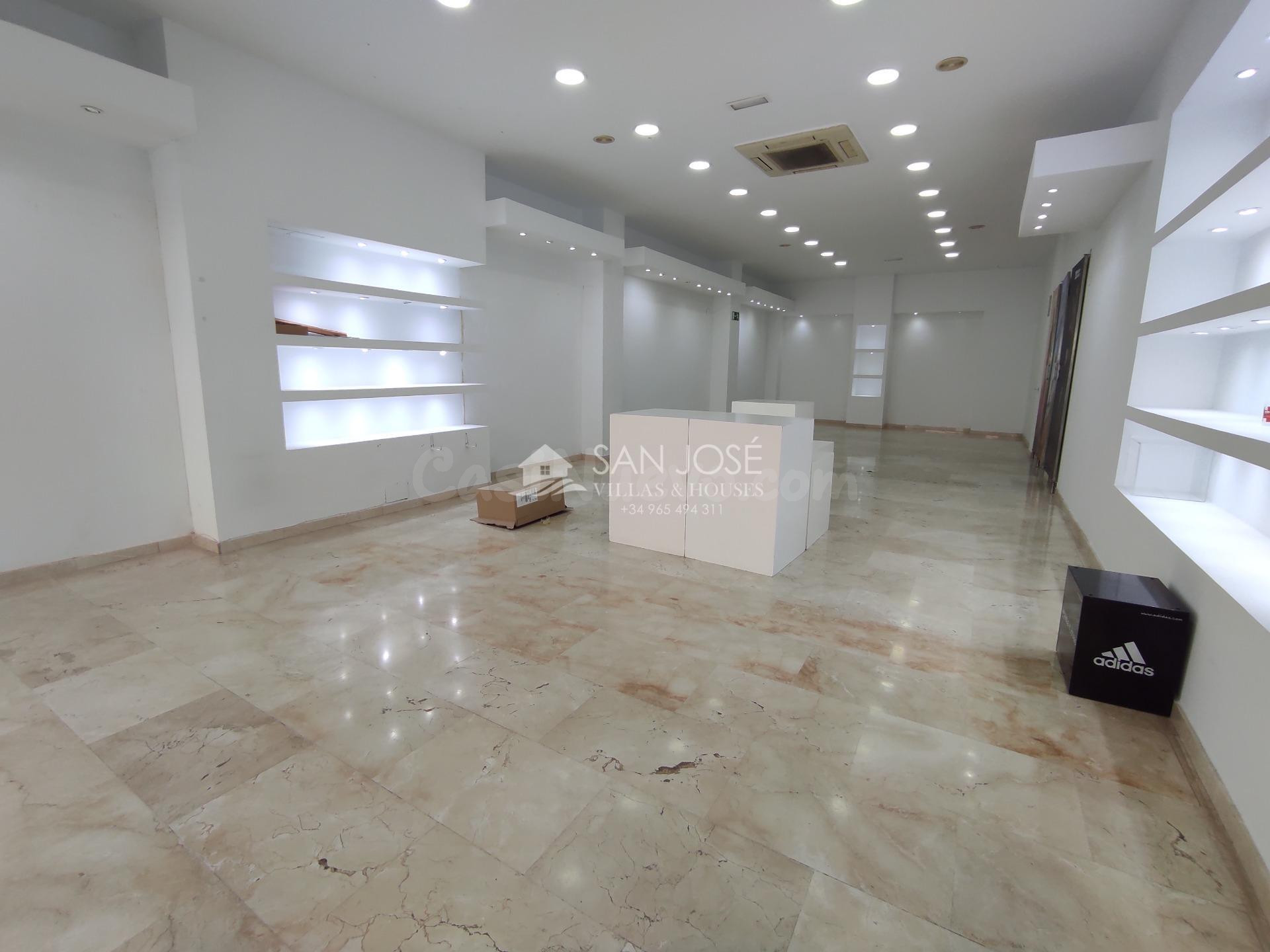 Local comercial 107m² en venta - CENTRO