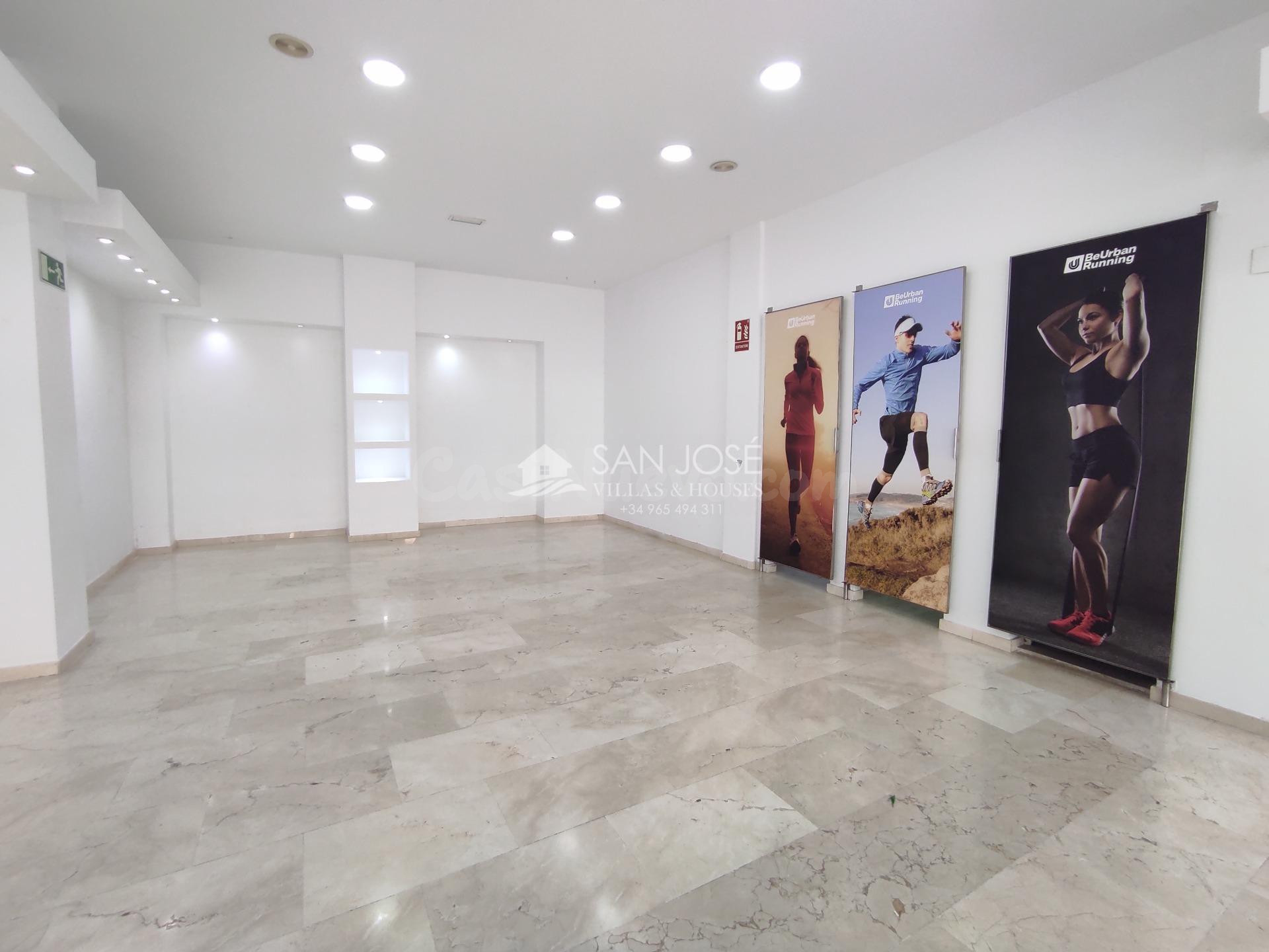 Local comercial 107m² en venta - CENTRO - foto 2