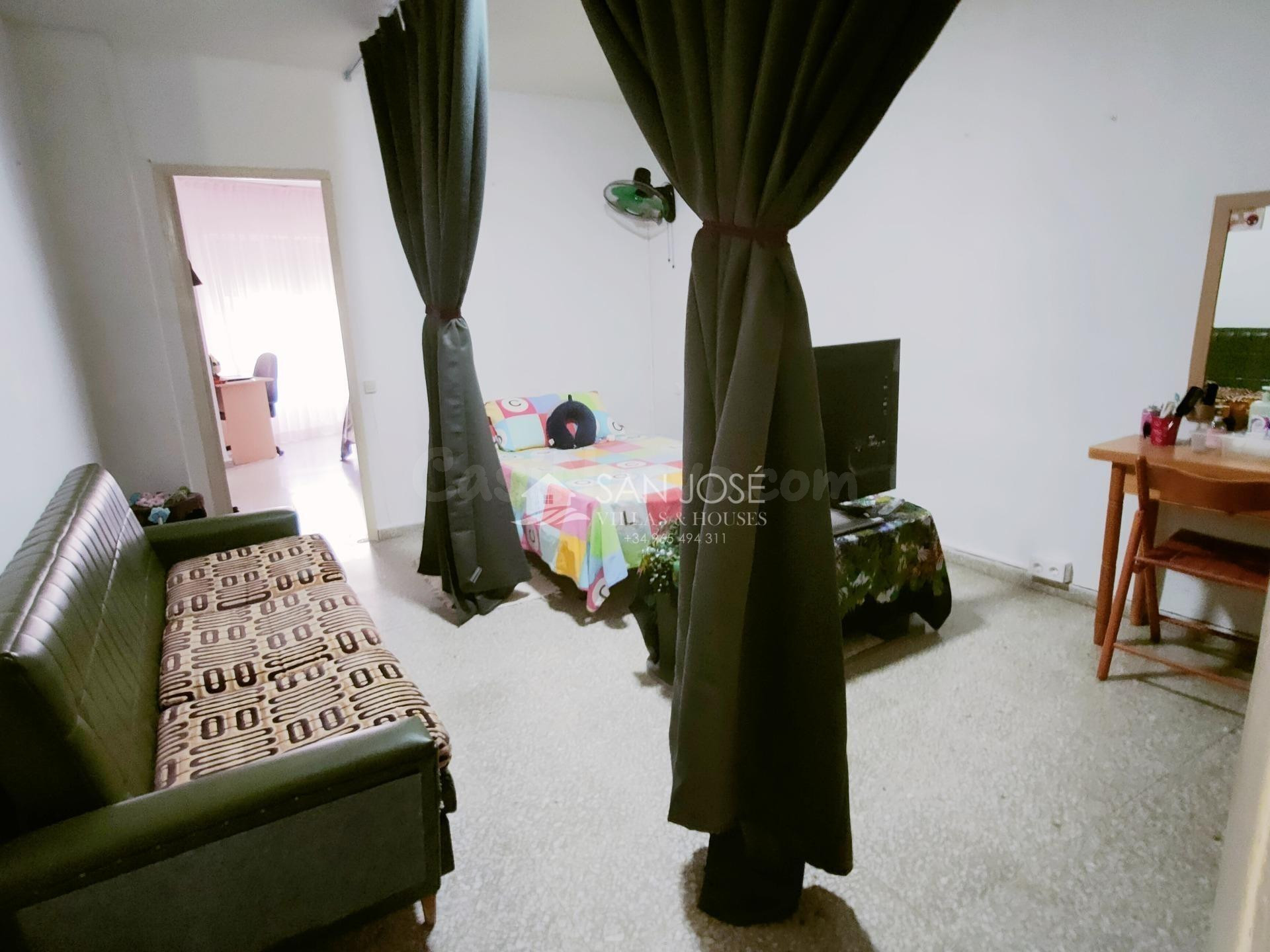 SE VENDE PISO EN PLENO CENTRO DE ASPE - foto 5